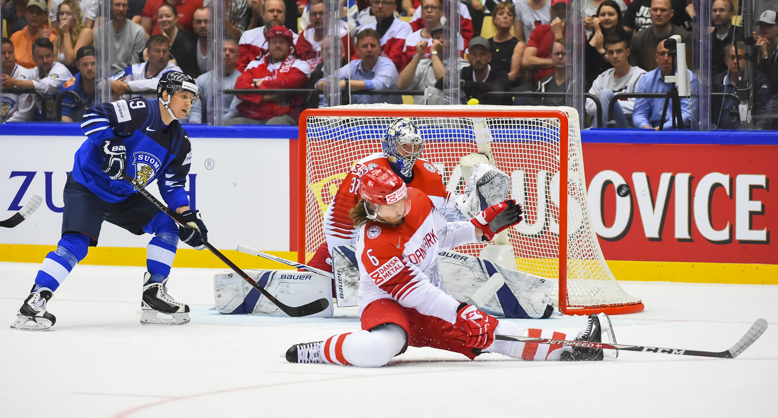 IIHF - Denmark stuns Finland