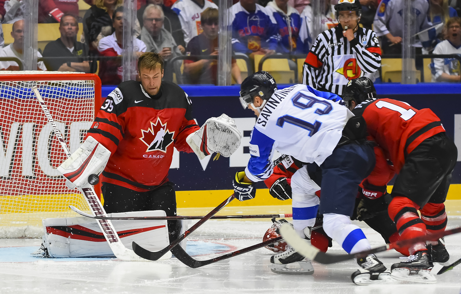 IIHF Gallery Canada vs. Finland