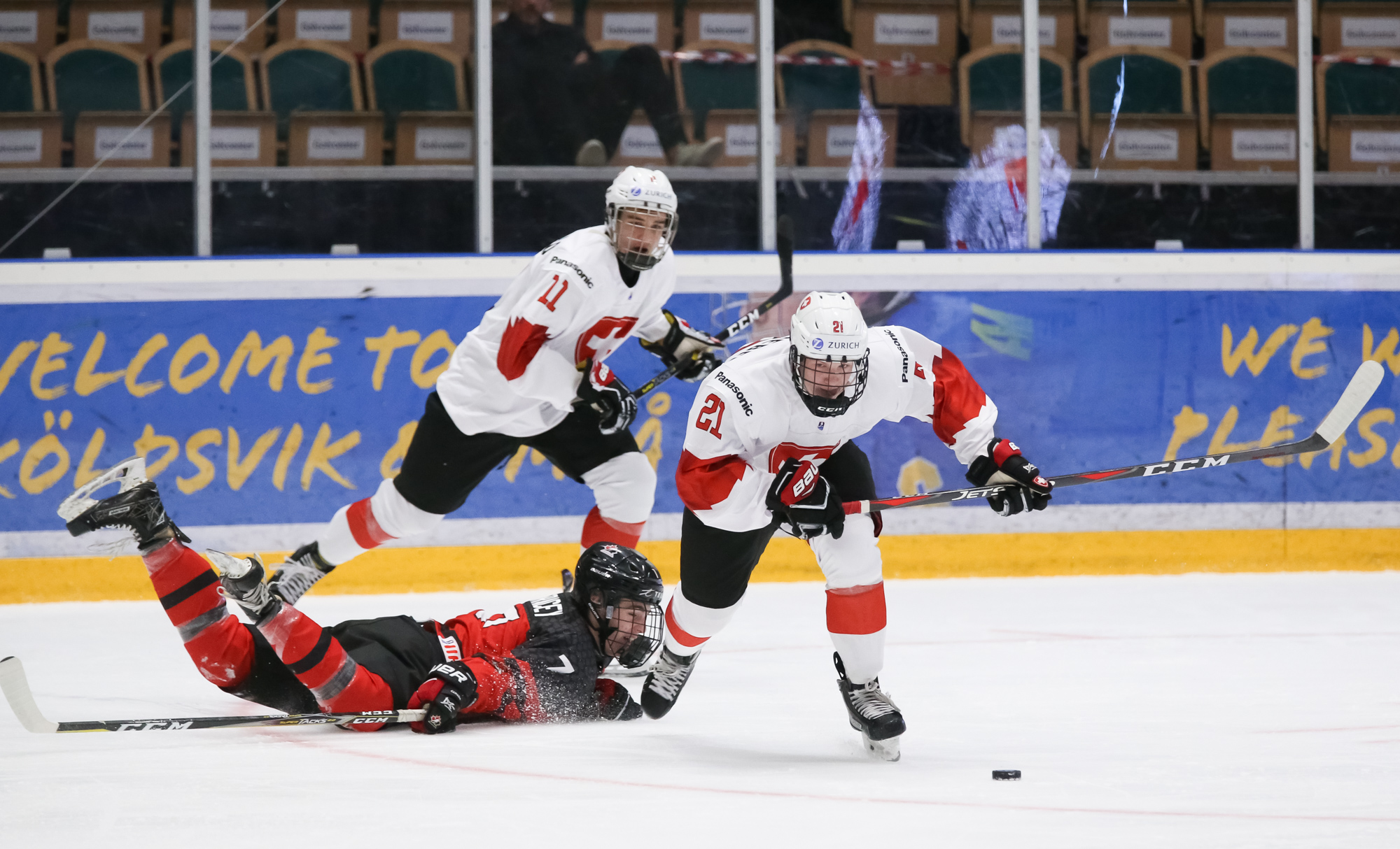 IIHF - Gallery: Canada vs. Switzerland - 2019 IIHF Ice Hockey U18 World ...