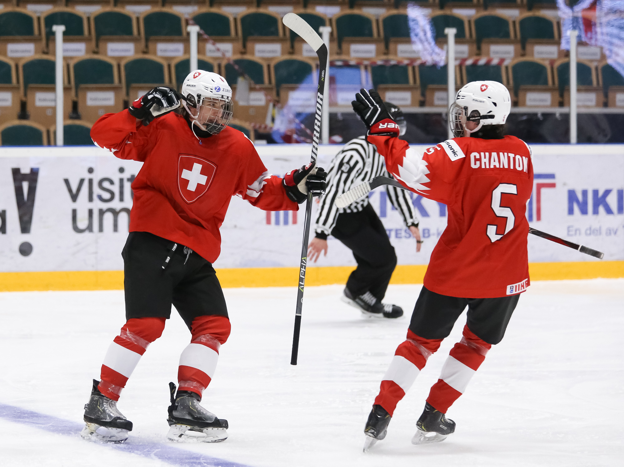 IIHF - Czech power play downs Swiss