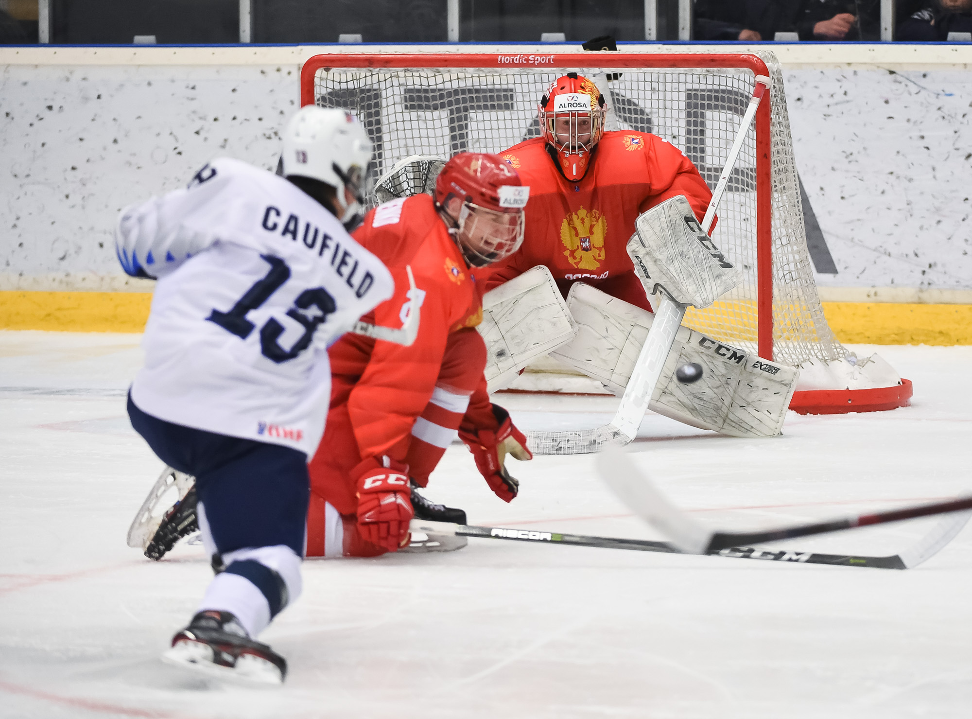 IIHF - USA Outlasts Russia