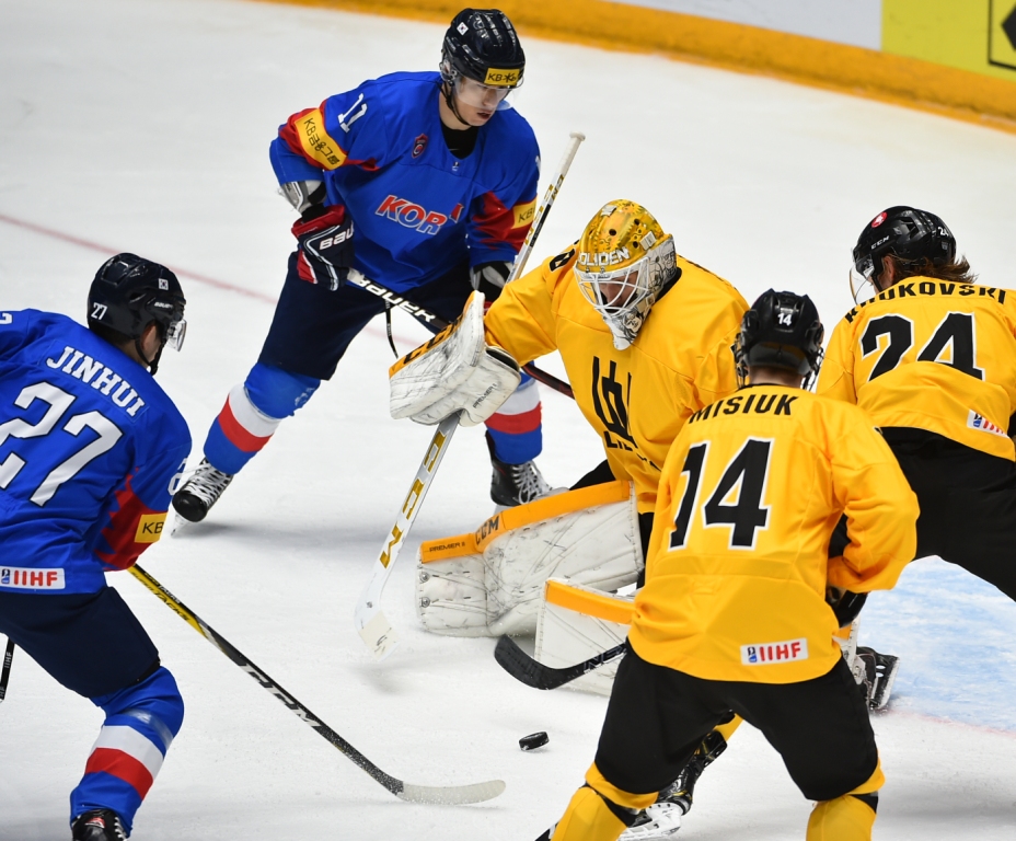 IIHF - Lithuania Wins, Kazakhstan Promoted