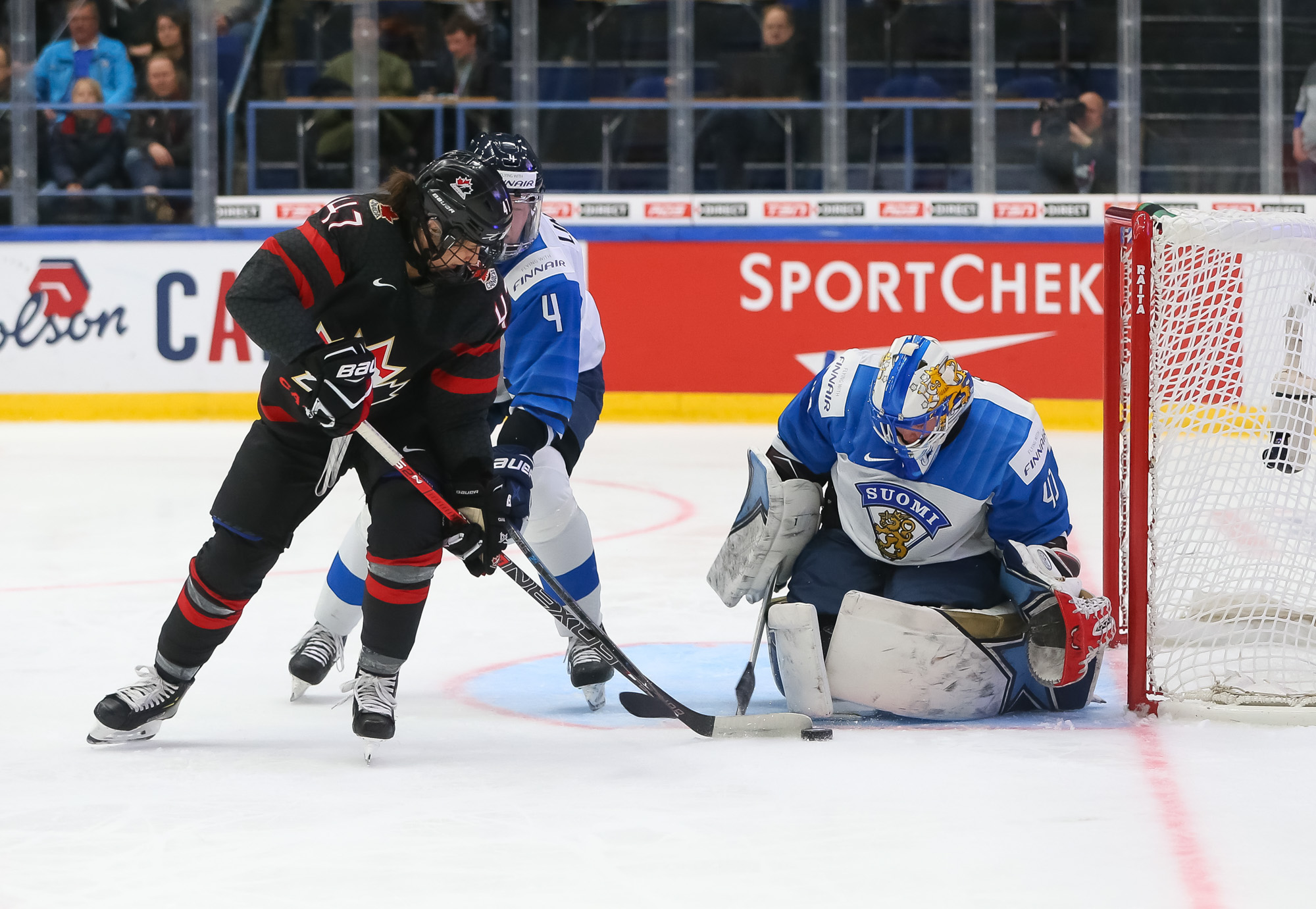 IIHF - Gabel Lifts Canada Over Finns