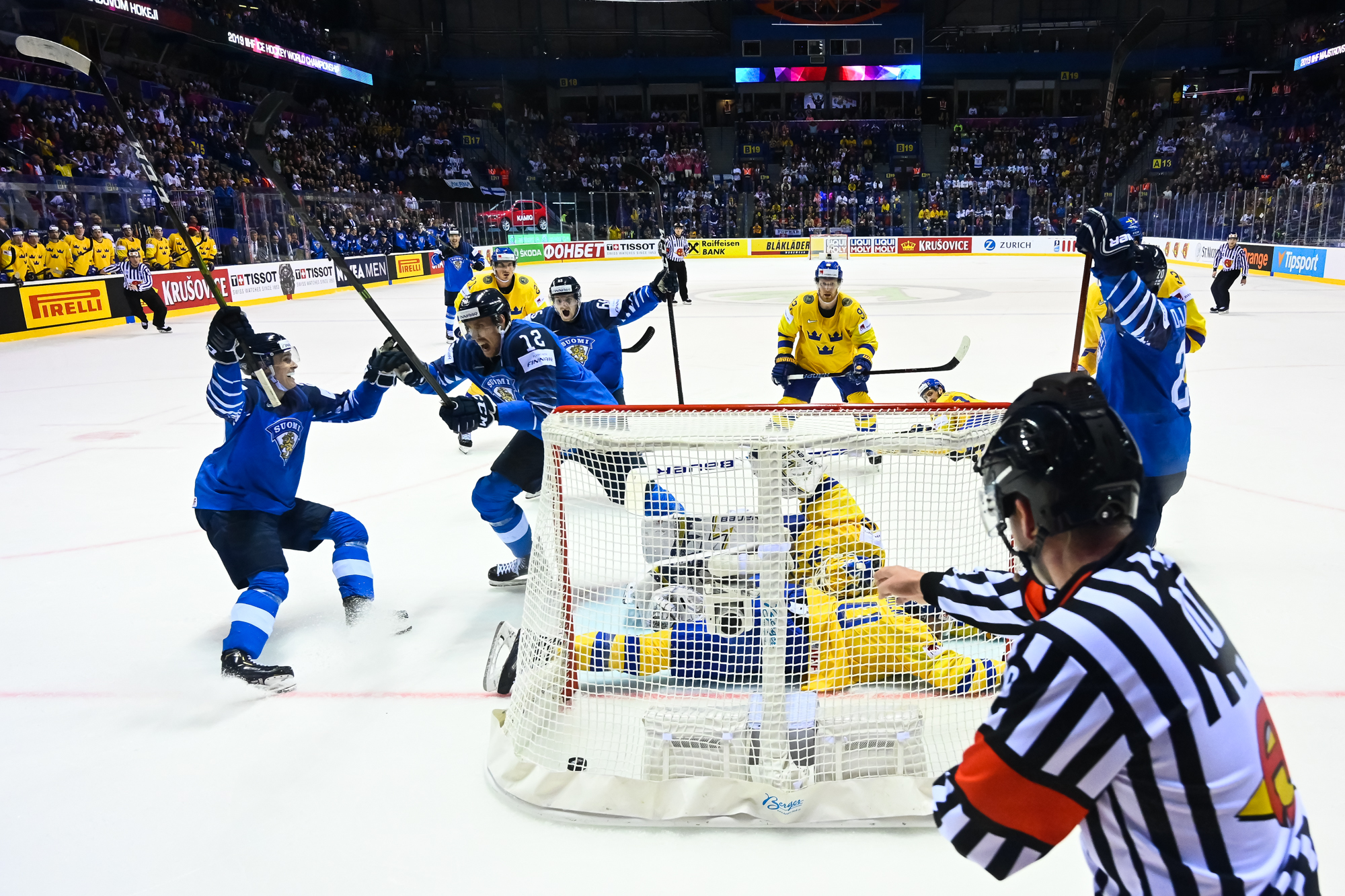 IIHF - Gallery: Finland vs. Sweden (QF) - 2019 IIHF Ice Hockey World ...