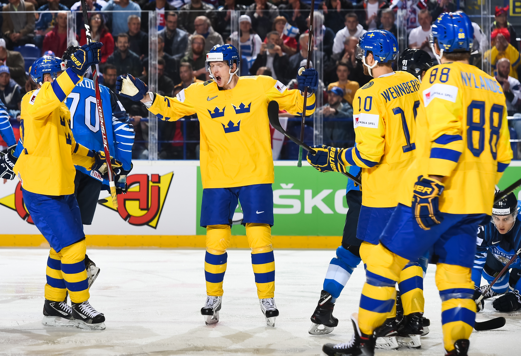 IIHF - Gallery: Finland vs. Sweden (QF) - 2019 IIHF Ice Hockey World ...