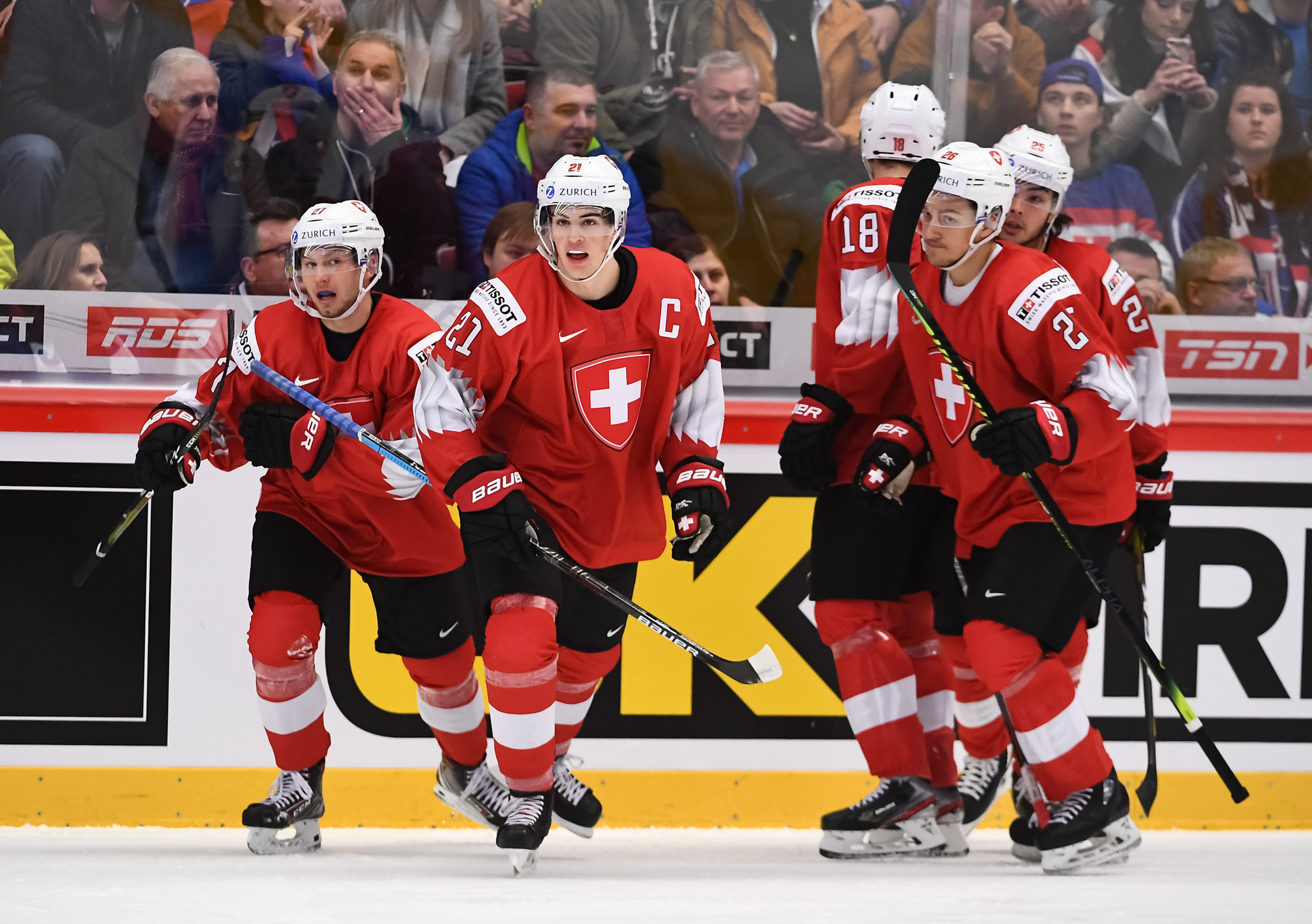 Iihf World Juniors Canada - Canada beats Finland 4-1 in ...