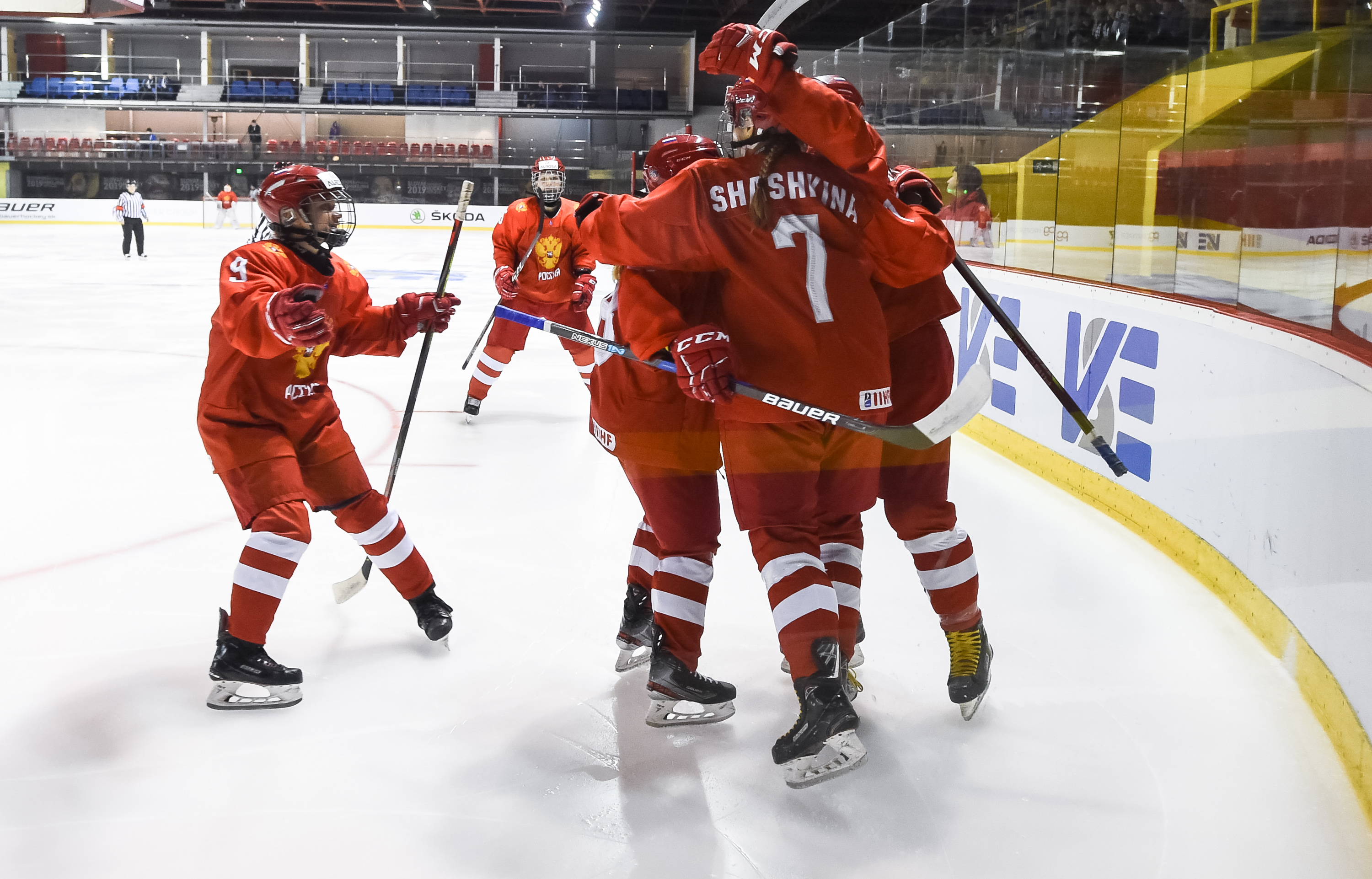 Чемпионат женского хоккея. ЧМ 2019 по хоккею Россия. Сборная России по хоккею ЧМ 2019. Женский хоккей с шайбой. Сборная по хоккею Молодежка женская.