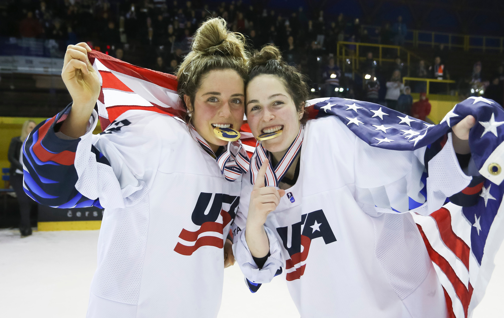 IIHF Gallery Canada vs. USA (Final) 2020 IIHF Ice Hockey U18 Women