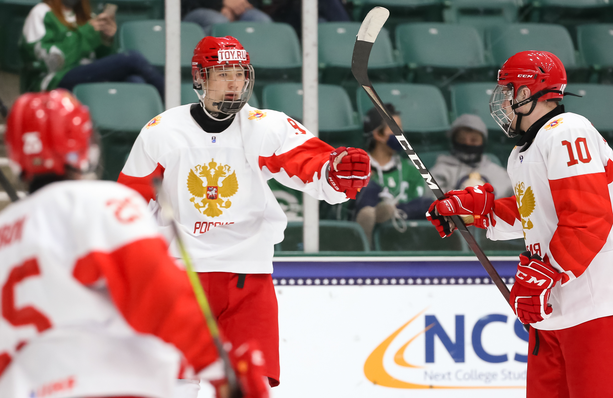 Тренер u18 сборная по хоккею