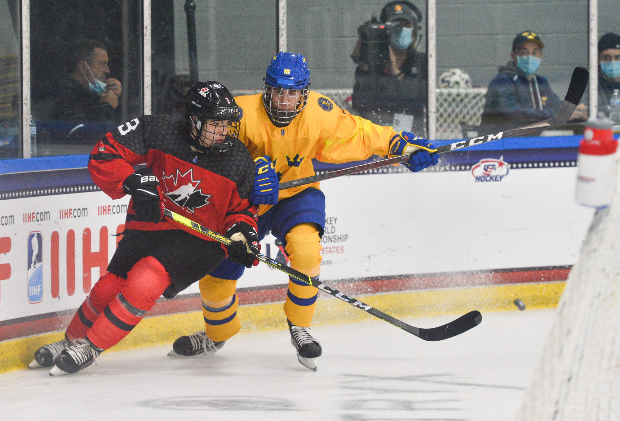 IIHF - Gallery: Sweden vs Canada - 2021 IIHF Ice Hockey ...