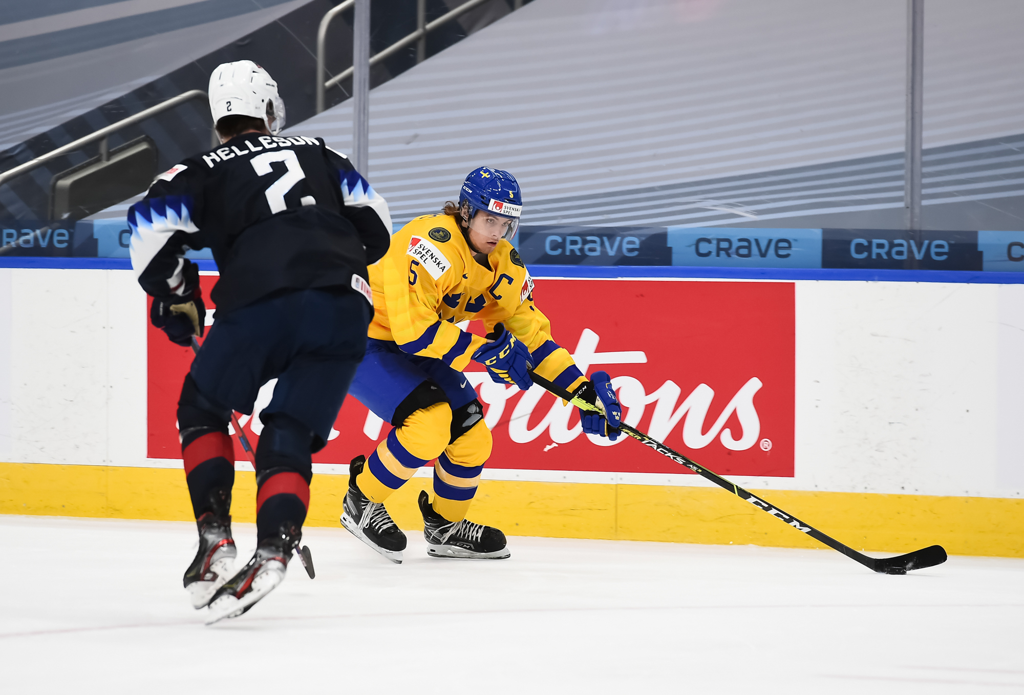 IIHF - U.S. blanks Sweden to top Group B