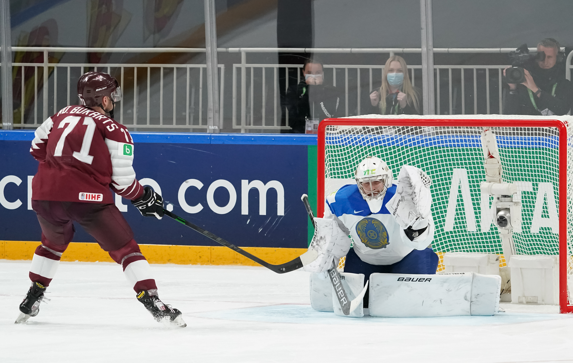 IIHF - Kazakhstan Starts With Shootout Win