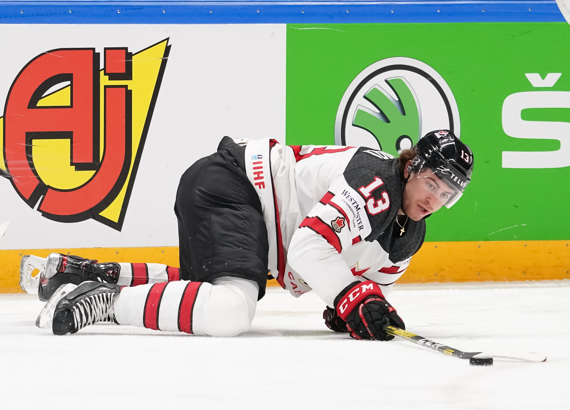 Andrew Mangiapane, Adam Henrique continue Canada's resurgence, headline  dominant win over Italy at world tournament - ESPN