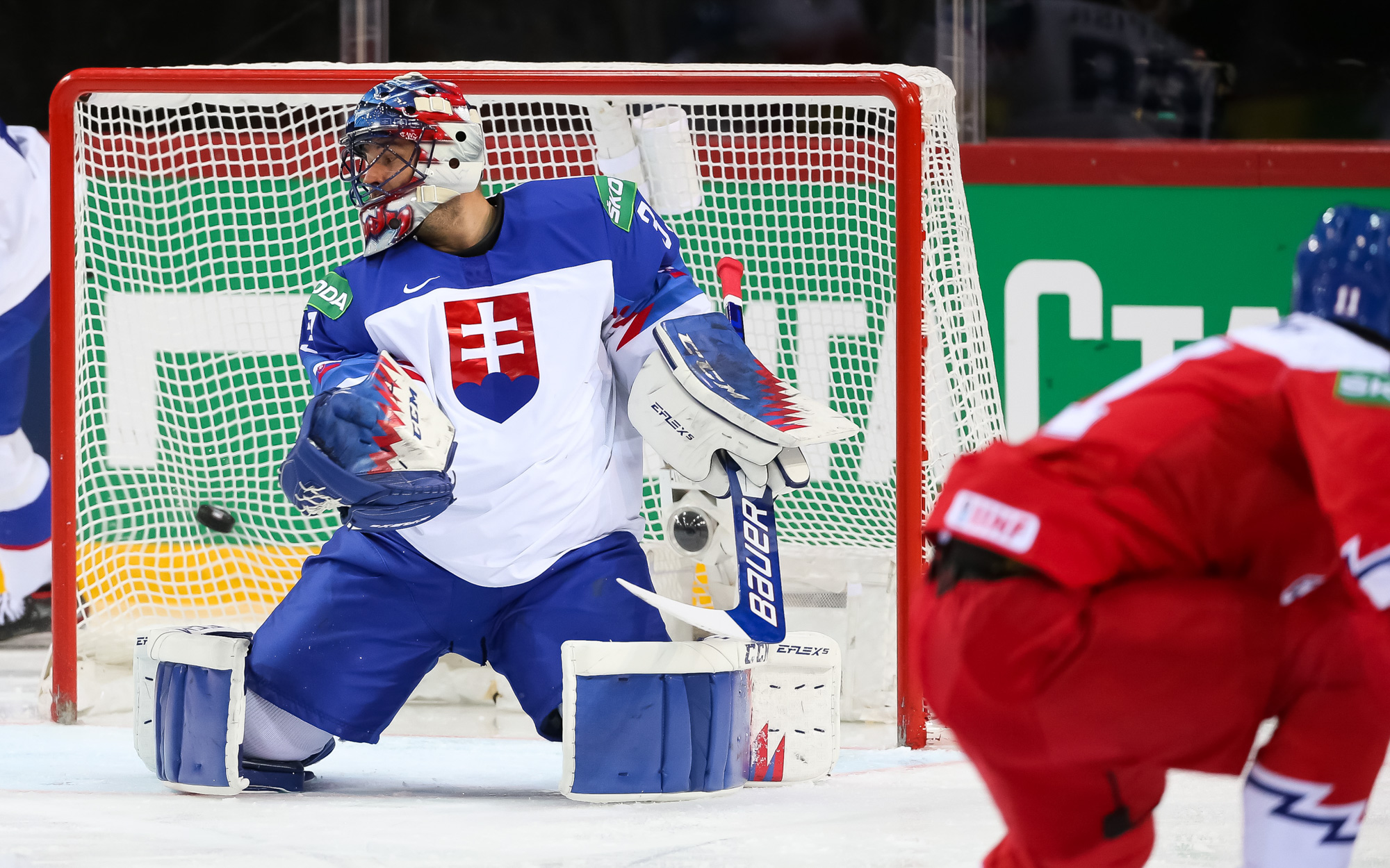 Швеция чехия результат хоккей. Чехия хк. Спорт в Чехии. Sweden Czech Republic Hockey. Настольные хоккеисты сборной Чехии и Словакии стига.