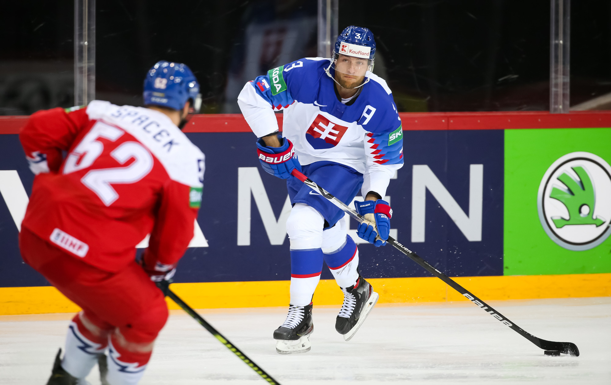 IIHF Czechs get Finns in QF