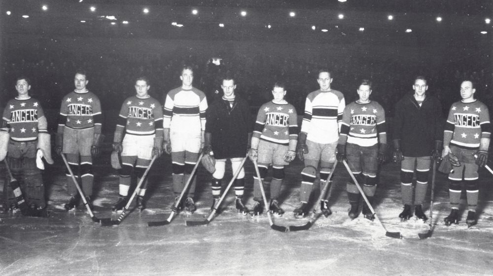 IIHF USA wins gold in 1933