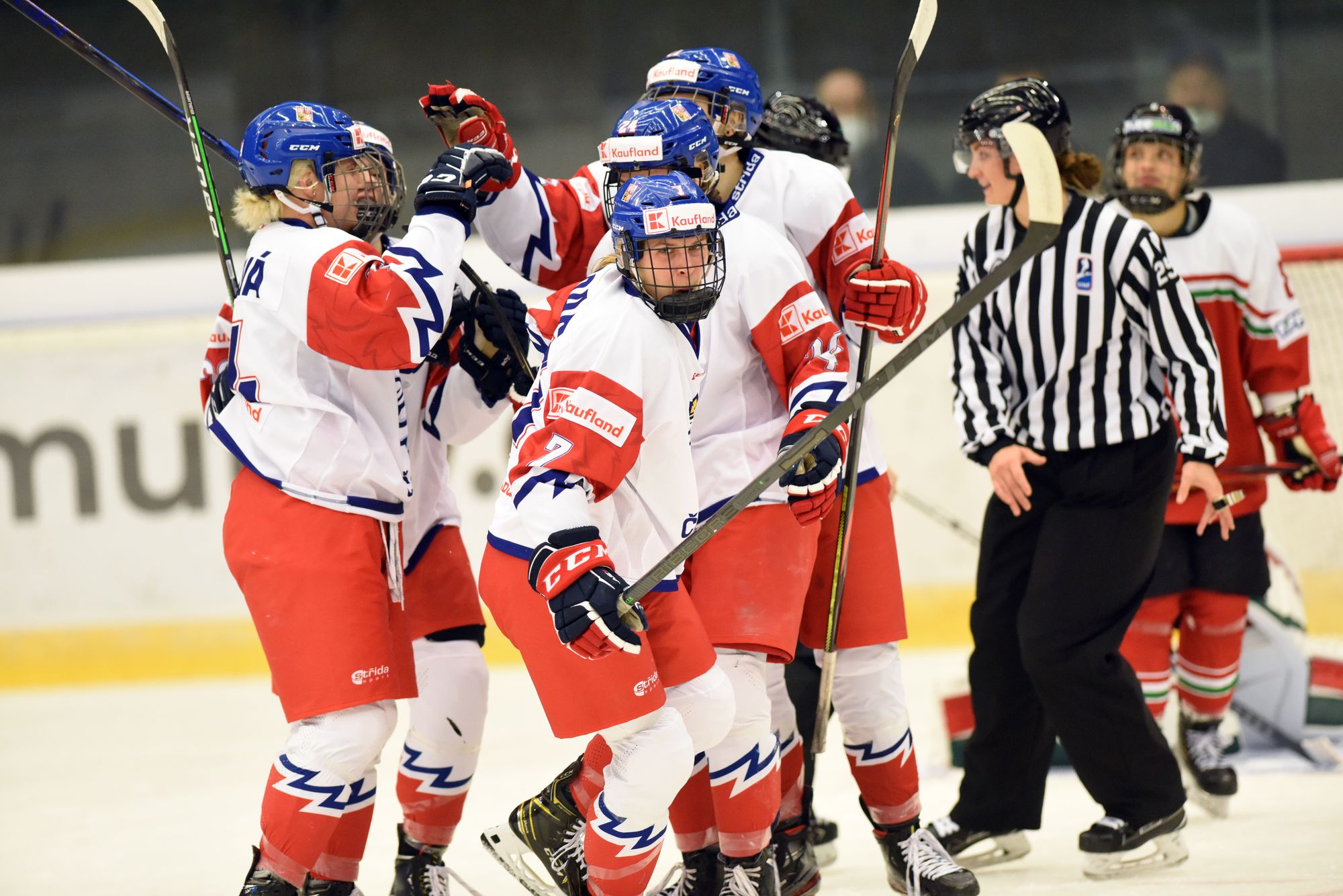 Iihf Gallery Czech Republic Vs Hungary 22 Women S Final Olympic Qualification Group C