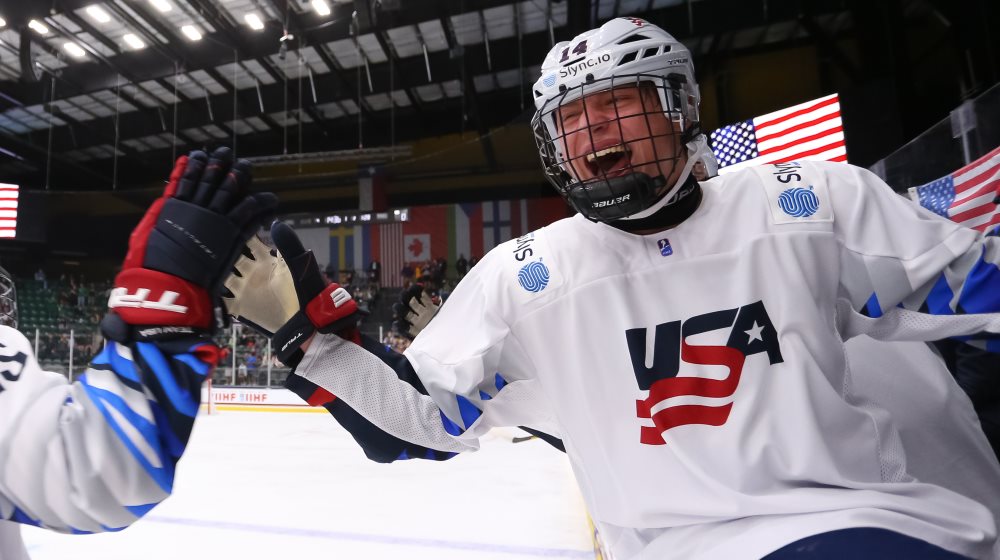 Iihf Usa U18 Fills The Net