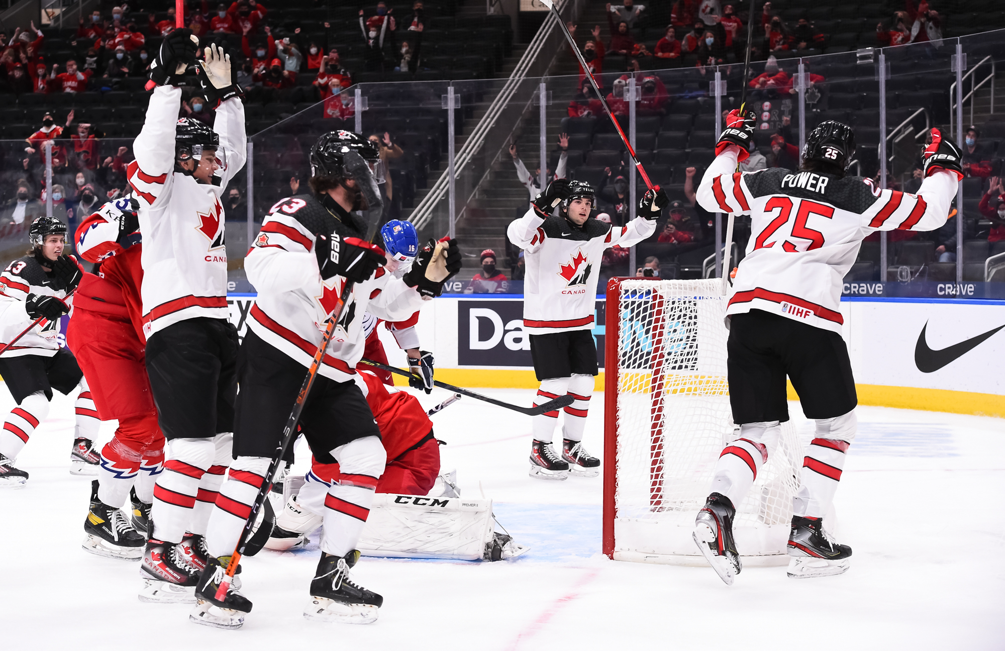 На сколько побед больше одержала сборная канады. Хоккей сборная Канады 2021. Канада — Чехия МЧМ. MCDAVID сборная Канады.