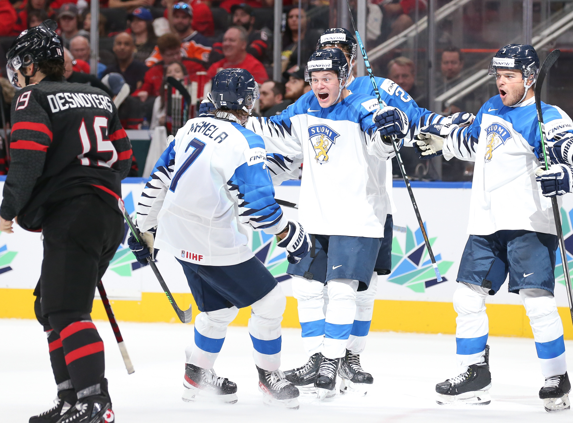 IIHF Gallery Canada vs Finland (Final) 2022 IIHF World Junior