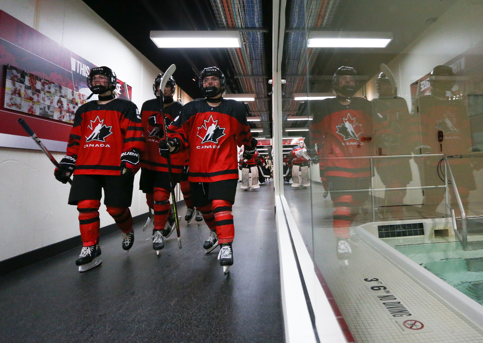 Iihf Gallery Canada Vs Sweden 22 Iihf Ice Hockey U18 Women S World Championship