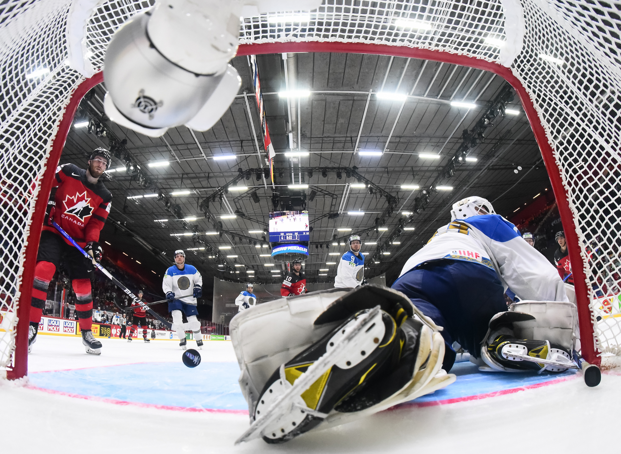 Severson stuns Switzerland with literal last-second goal, Canada