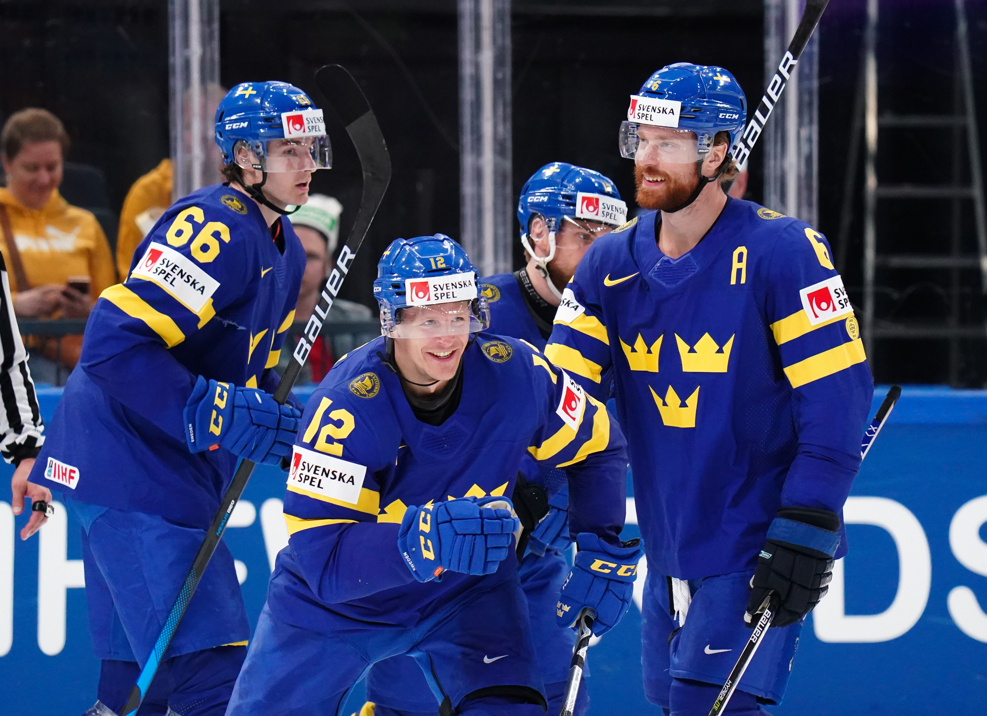 IIHF - Nylander makes scoring start