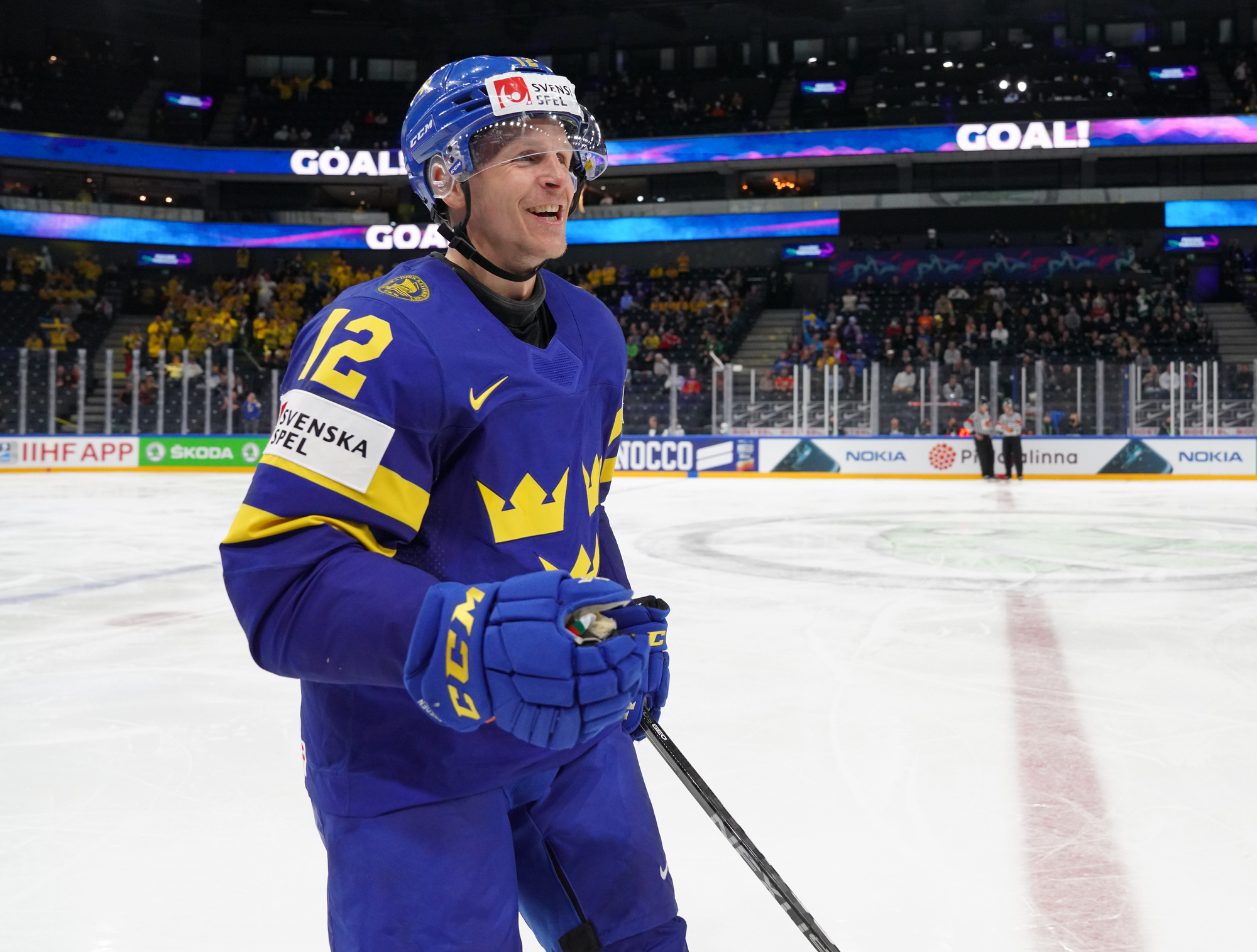 IIHF - Nylander makes scoring start