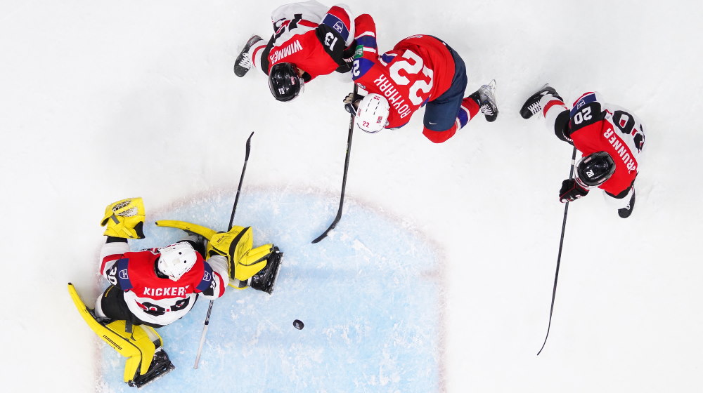 IIHF - Gutsy win for Norway - Vimarsana News
