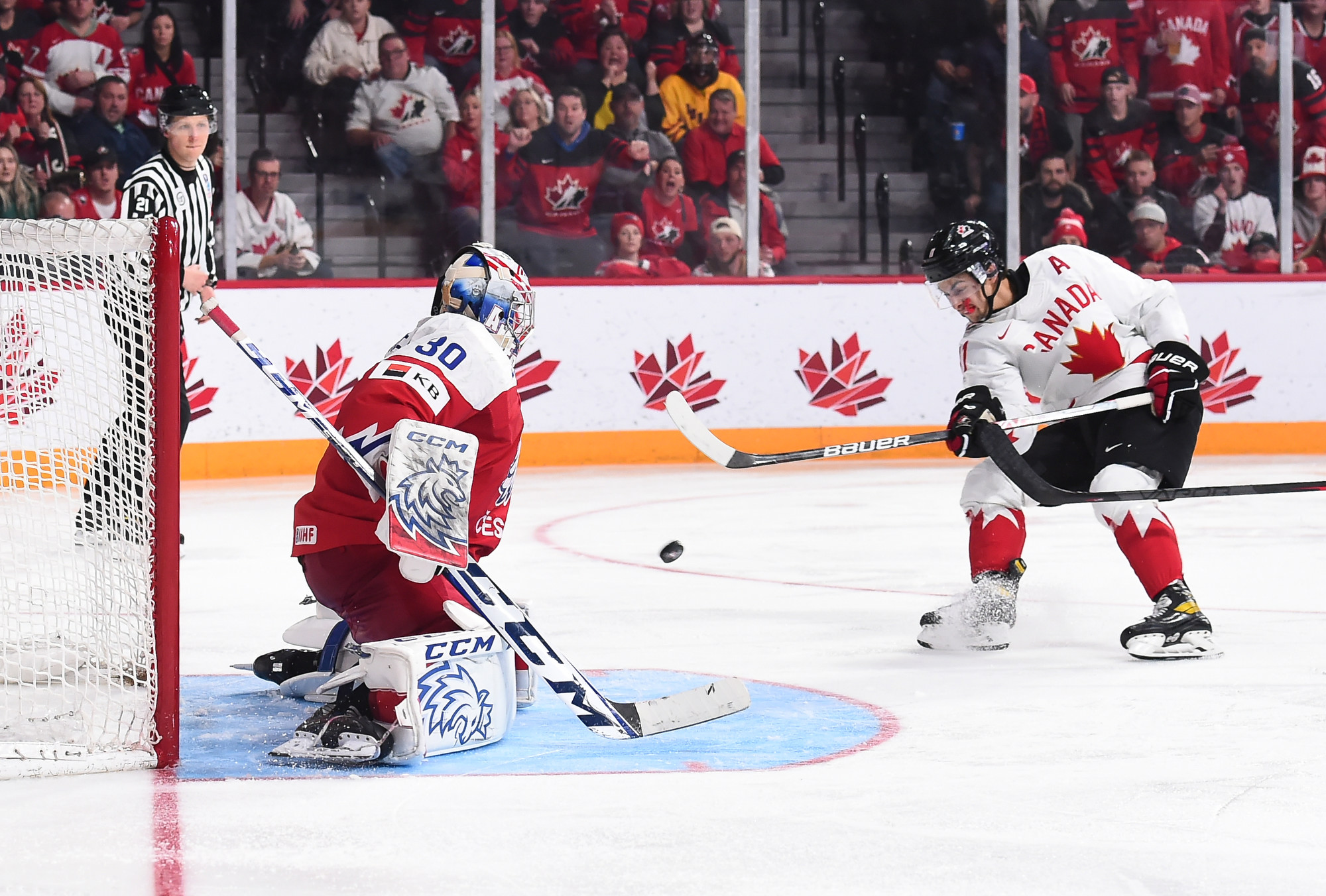 DYLAN GUENTHER GOLDEN GOAL, CANADA WINS WORLD JUNIORS 