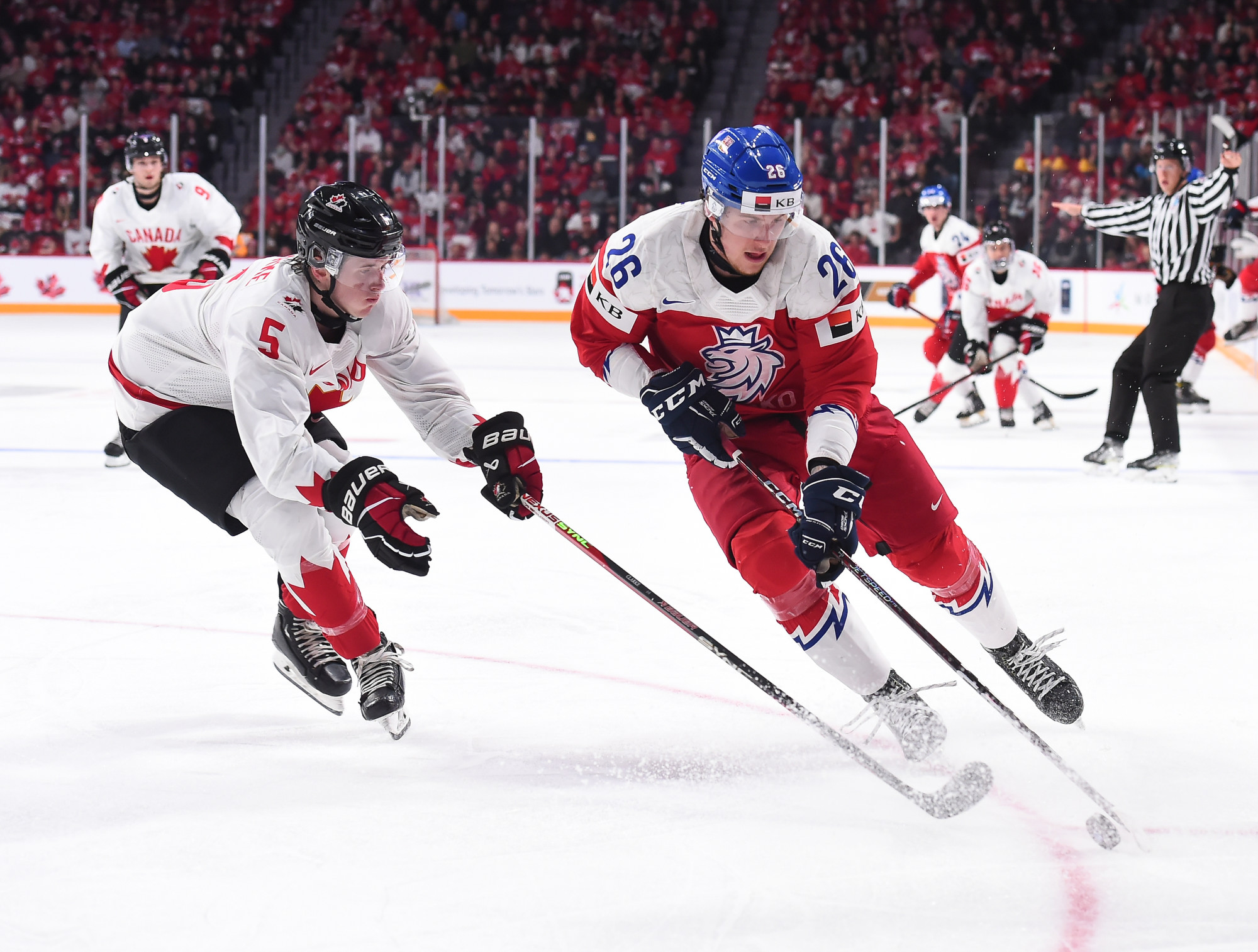 IIHF Guenther scores golden goal