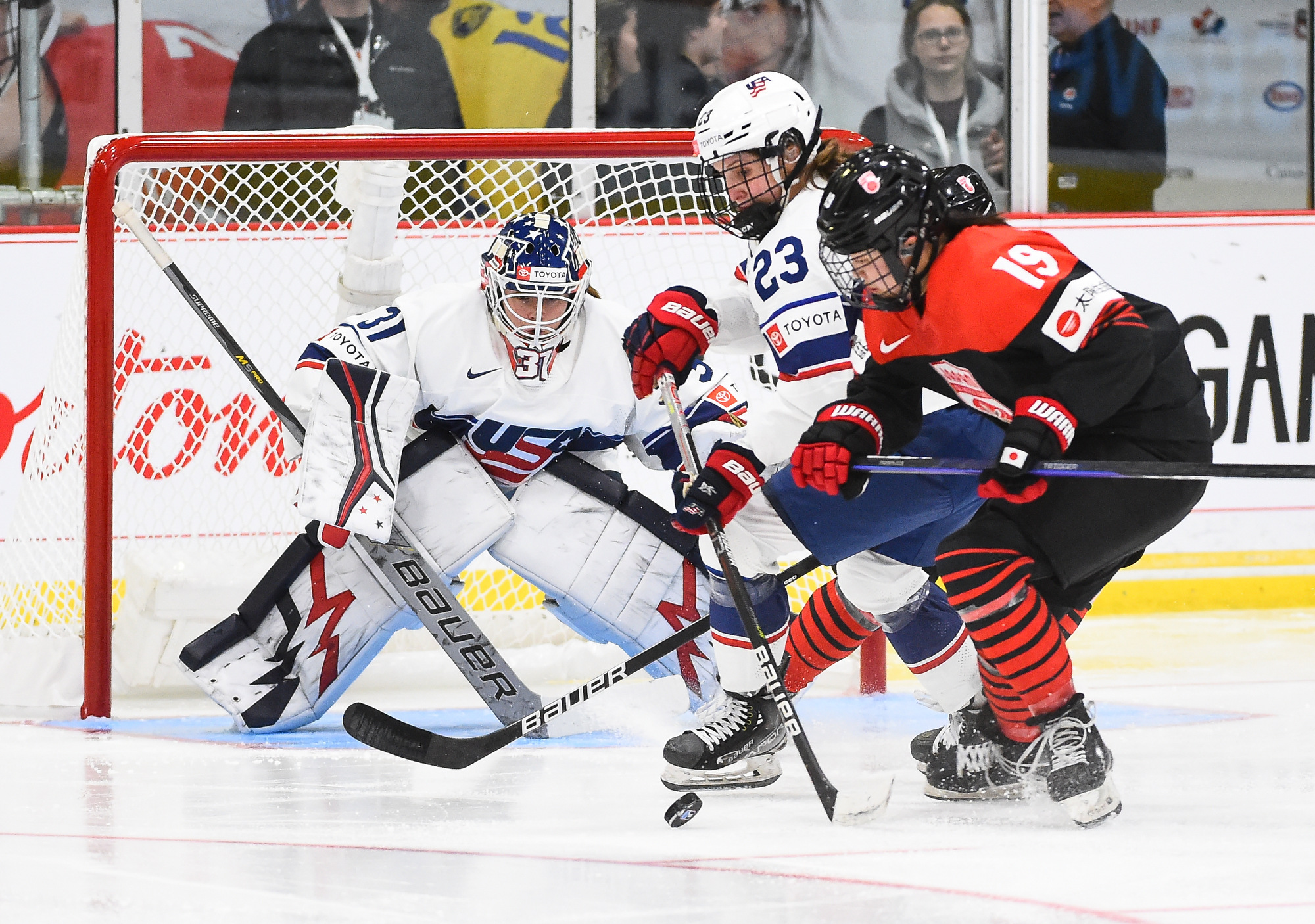 https://blob.iihf.com/iihf-media/iihfmvc/media/2023/ww/games/02-usa-jpn/20230405_225175_ac.jpg