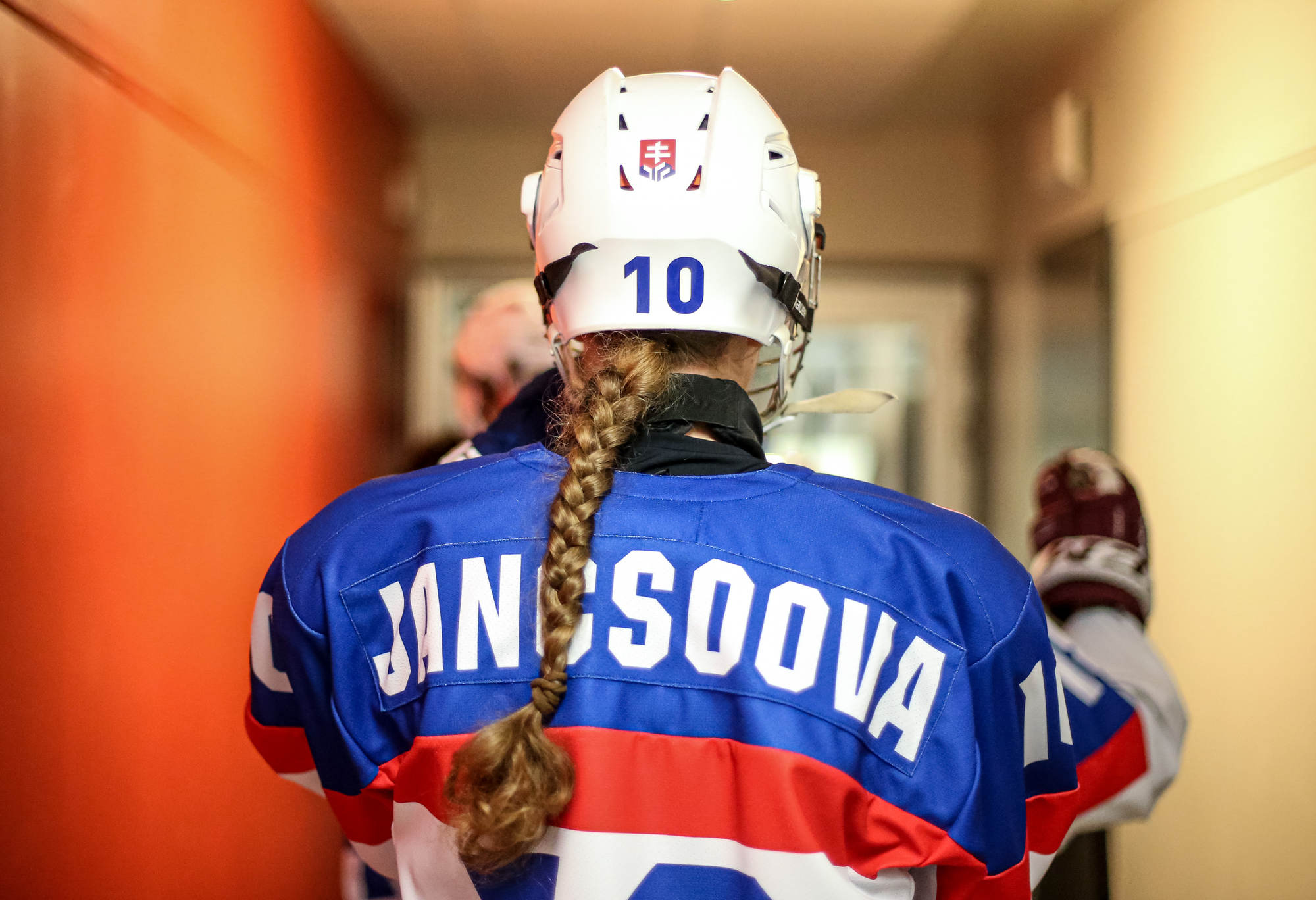 Slovak hockey player Nela Lopušanová debuts in the US with four goals 