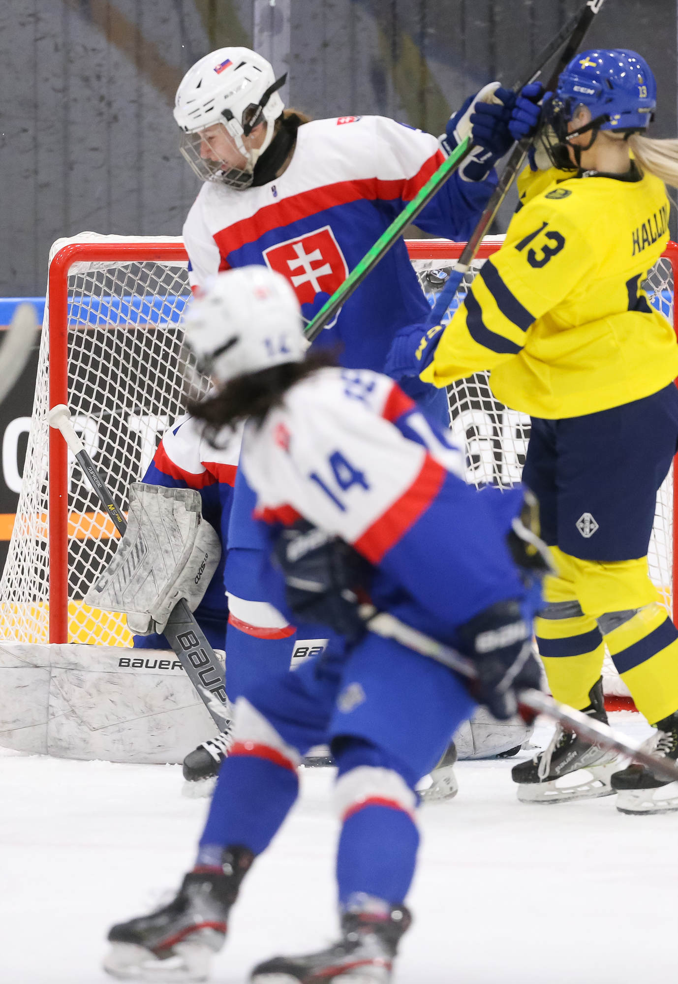 IIHF Gallery Sweden vs Slovakia (QF) 2023 IIHF Ice Hockey U18