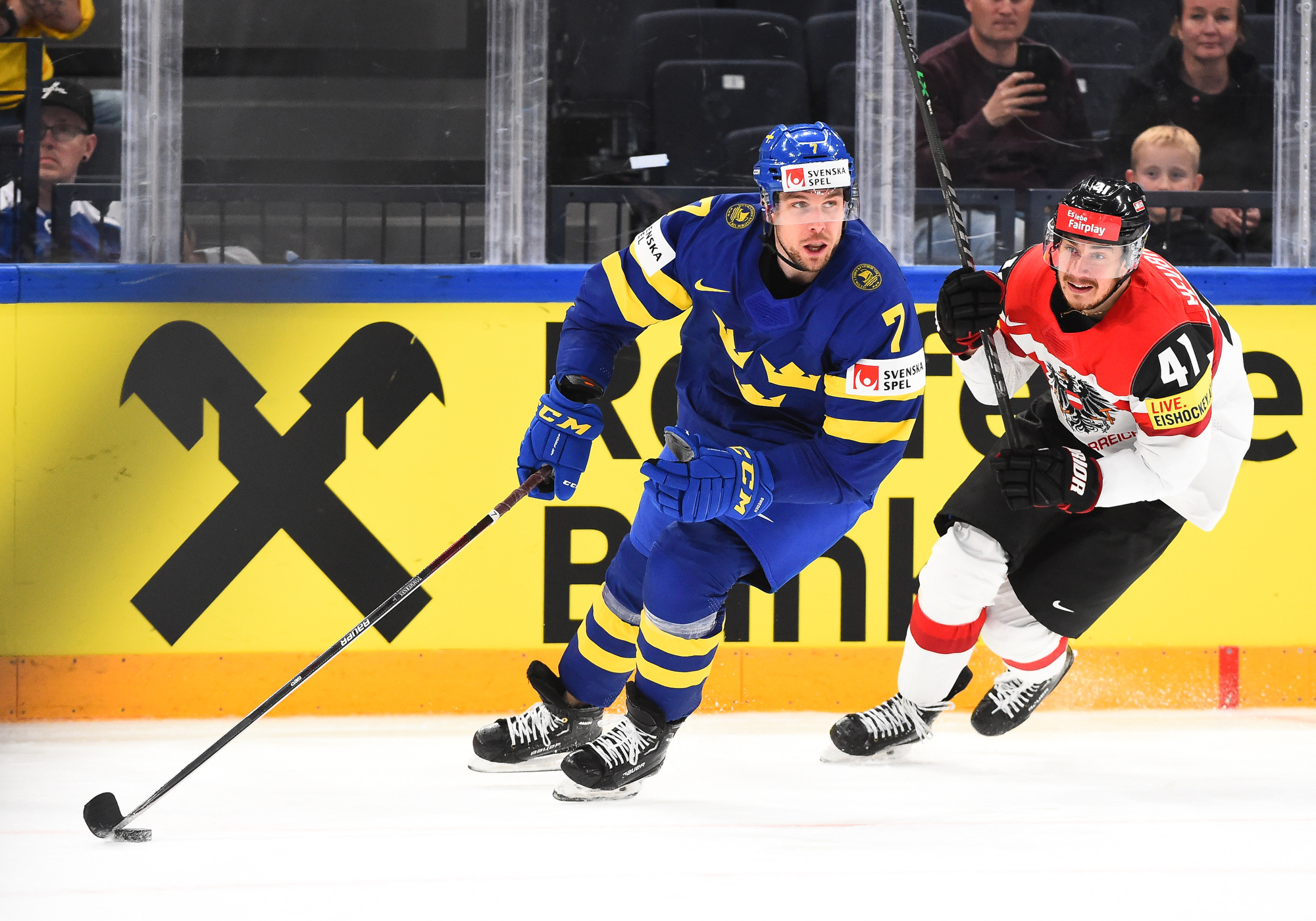 IIHF - Gallery Sweden vs Austria
