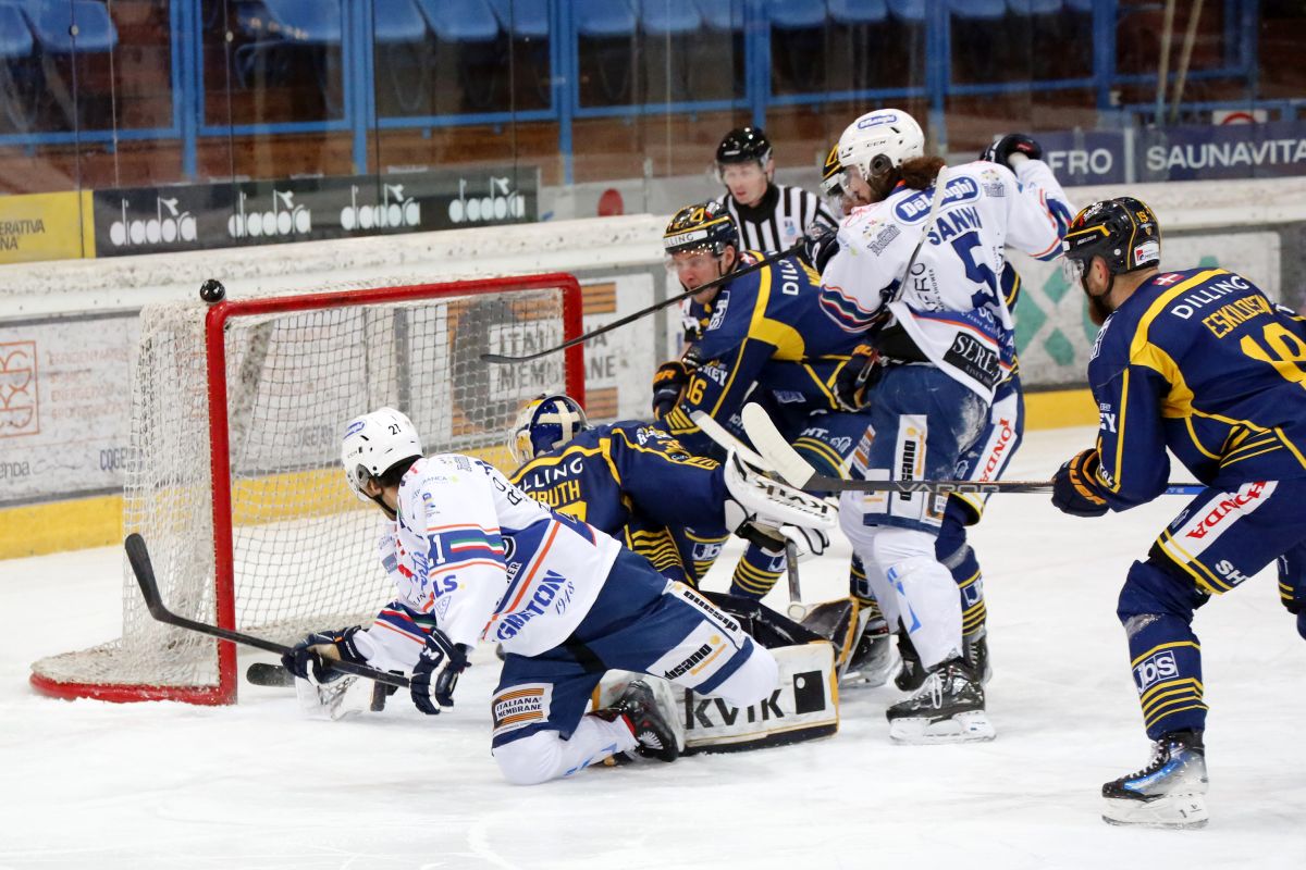 IIHF - Gallery: 2024 IIHF Continental Cup - Group F - GKS Katowice vs Ferencvarosi  TC