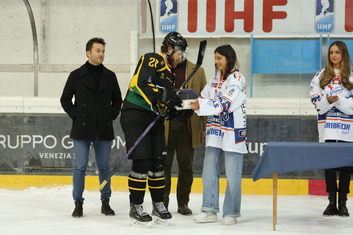 IIHF - Gallery: 2024 IIHF Continental Cup - Group F - GKS Katowice vs Ferencvarosi  TC