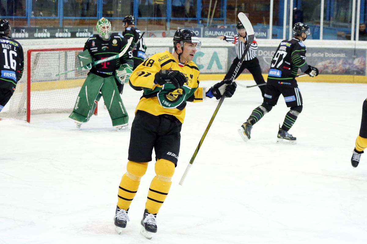 IIHF - Gallery: 2024 IIHF Continental Cup - Group F - GKS Katowice vs Ferencvarosi  TC