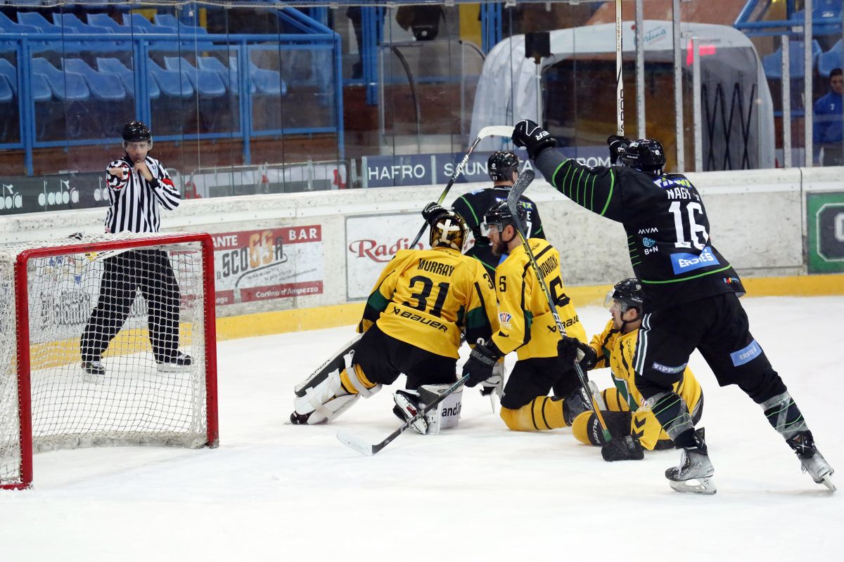 IIHF - Gallery: 2024 IIHF Continental Cup - Group F - GKS Katowice vs Ferencvarosi  TC