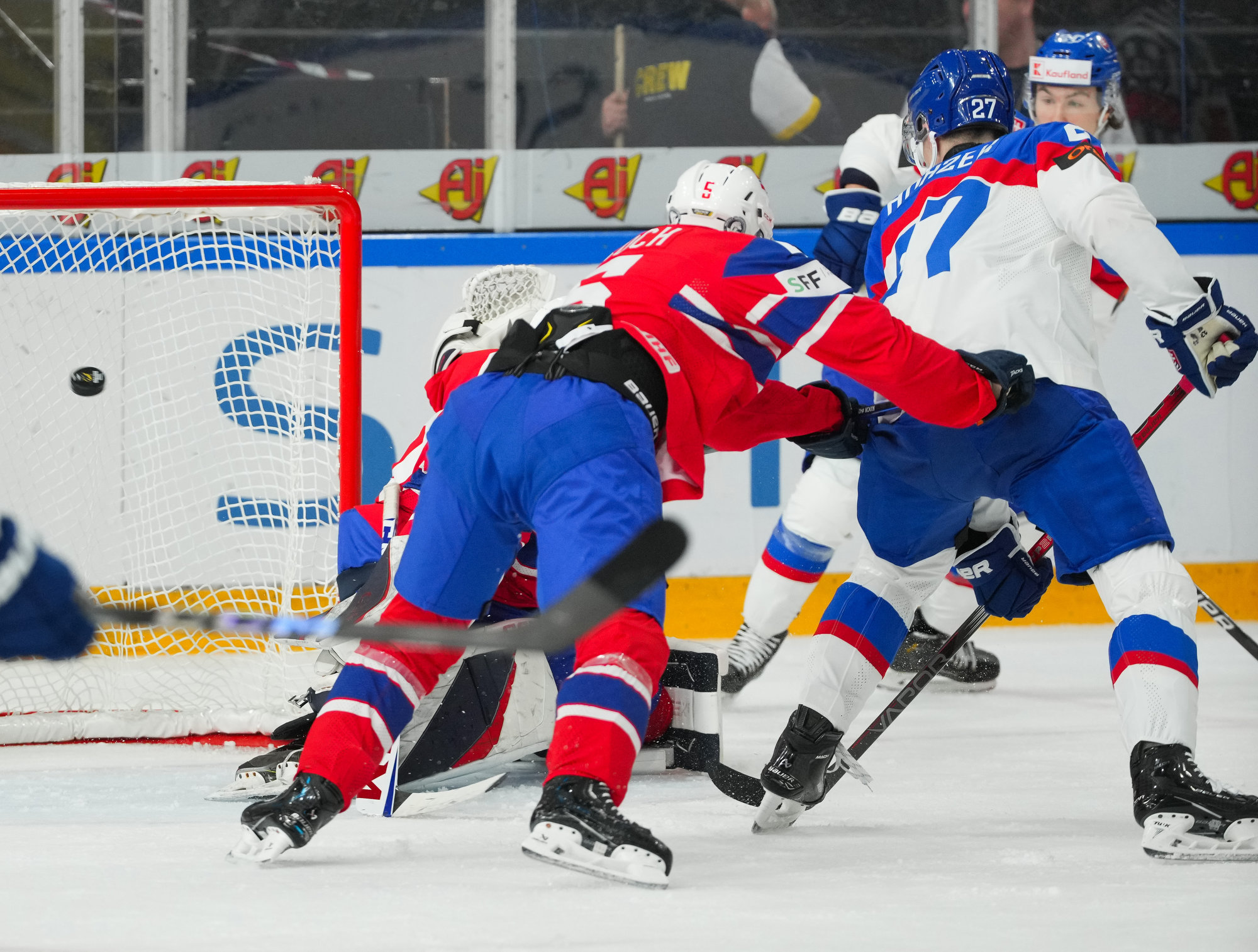 IIHF Perfect Slovakia overpowers Norway