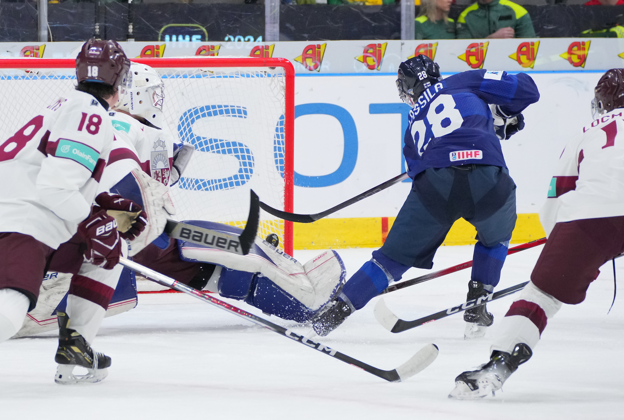 IIHF Finns Win First Game   20231229 373968 Mz 