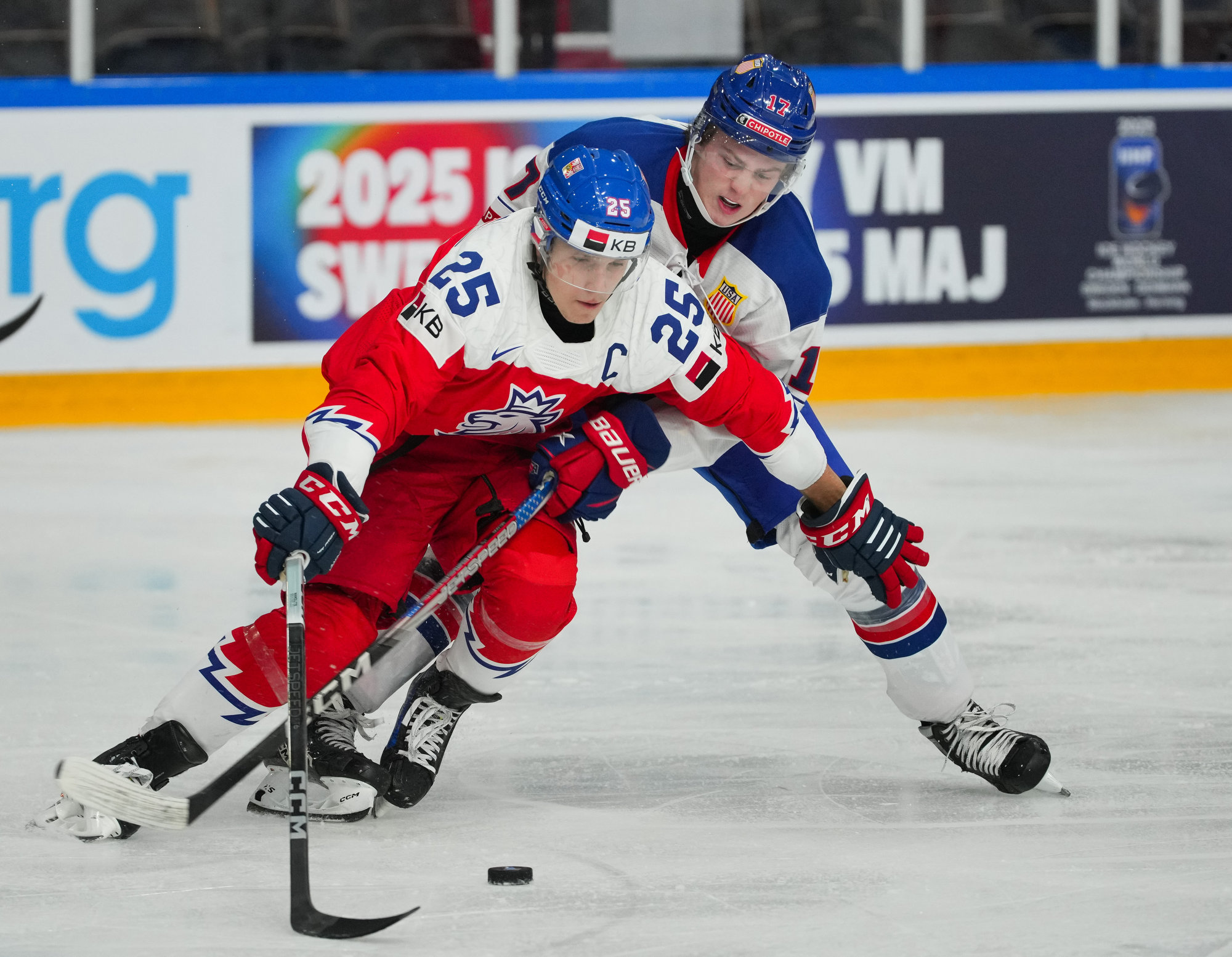 IIHF - Gallery: Czechia vs United States - 2024 IIHF World Junior 
