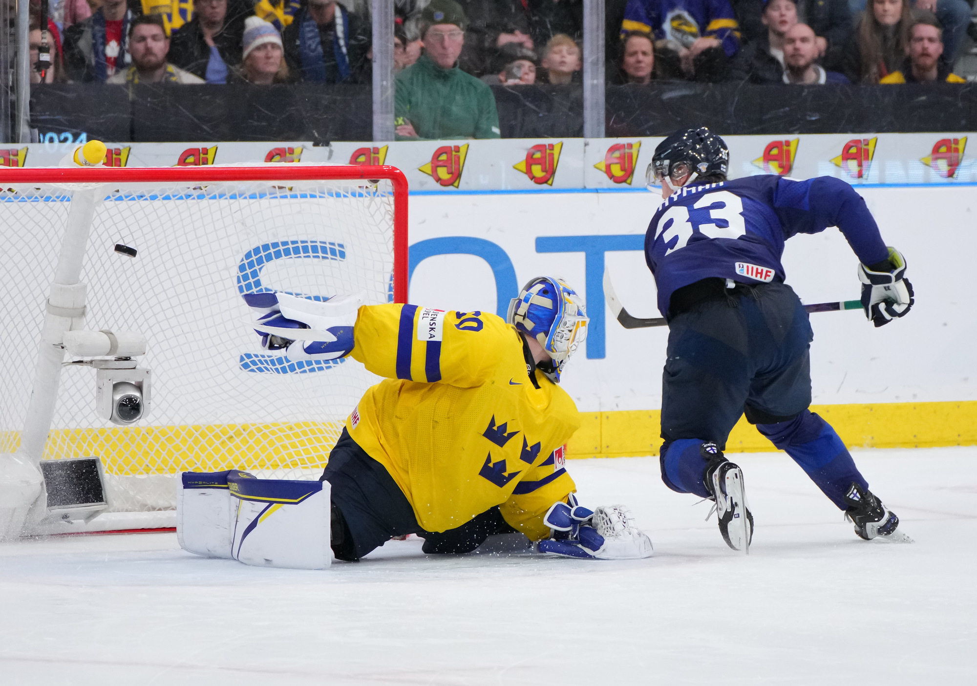 IIHF Gallery Sweden vs Finland 2024 IIHF World Junior Championship