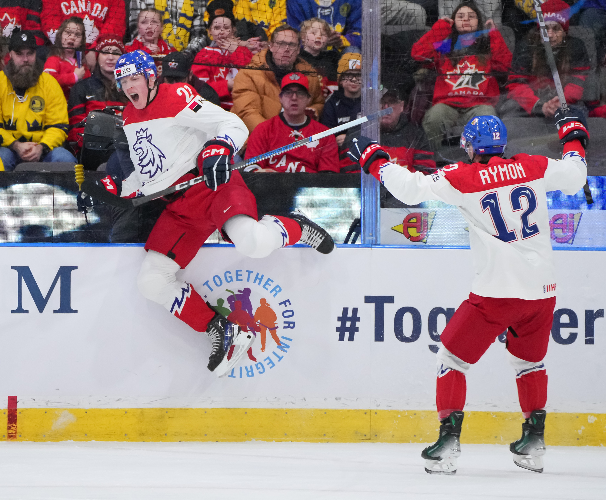 IIHF Stancl scores dramatic winner for Czechia