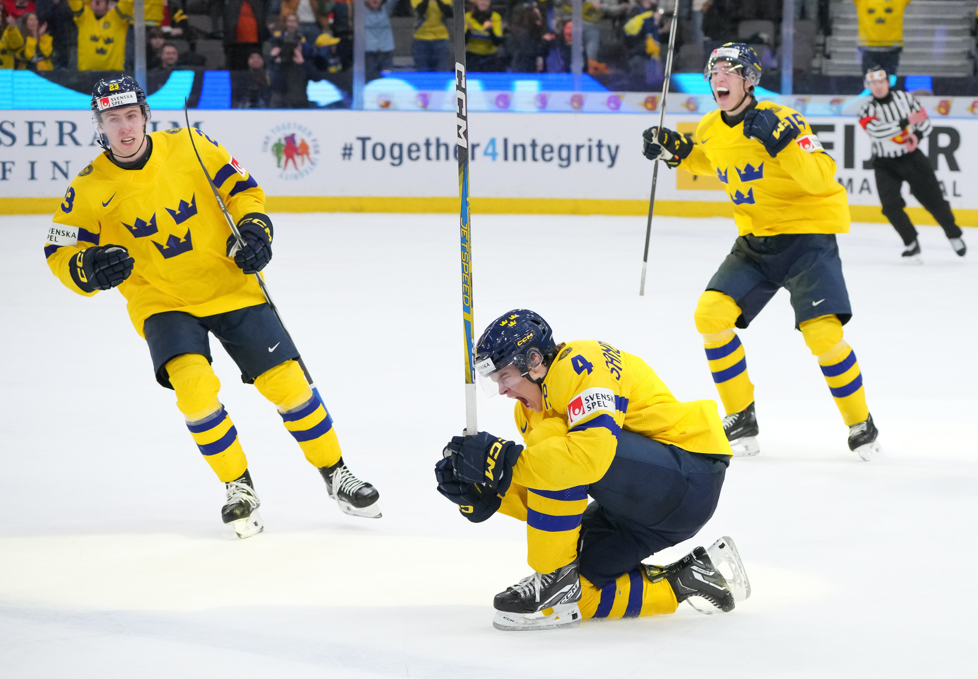 IIHF Gallery Sweden Vs Switzerland QF 2024 IIHF World Junior   20240102 390750 Mz 