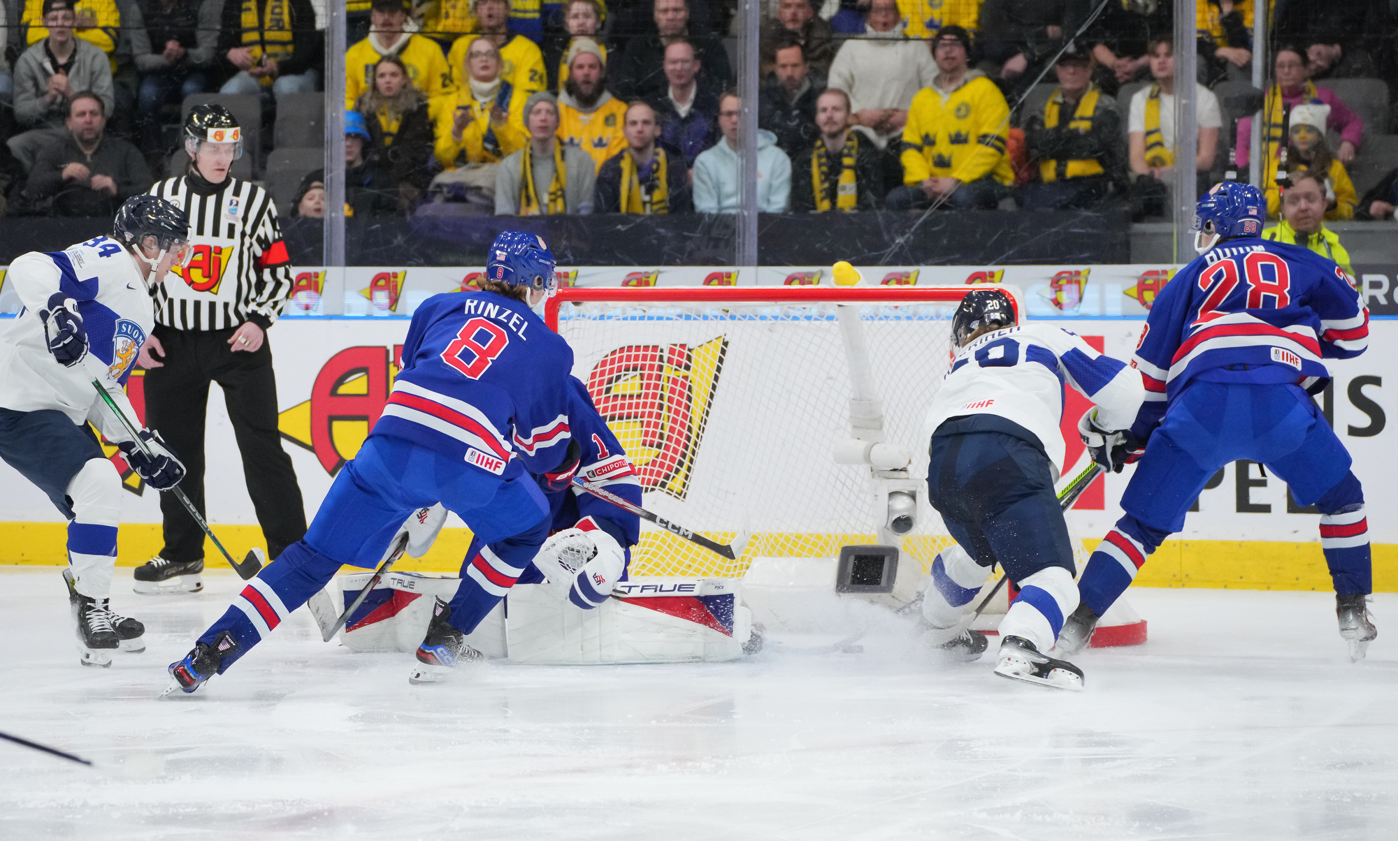 IIHF Gallery United States vs Finland (SF) 2024 IIHF World Junior