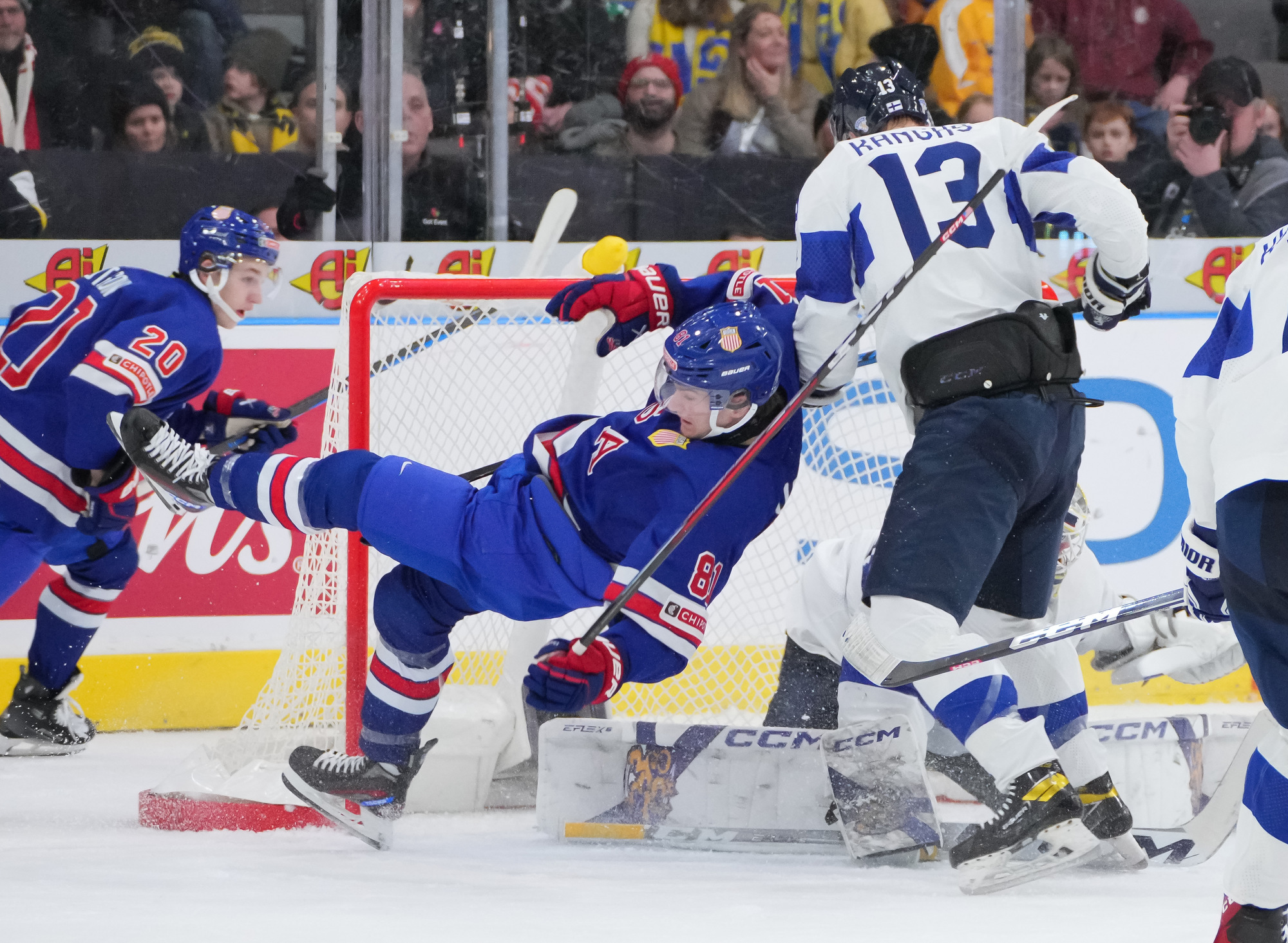 IIHF Gallery United States vs Finland (SF) 2024 IIHF World Junior