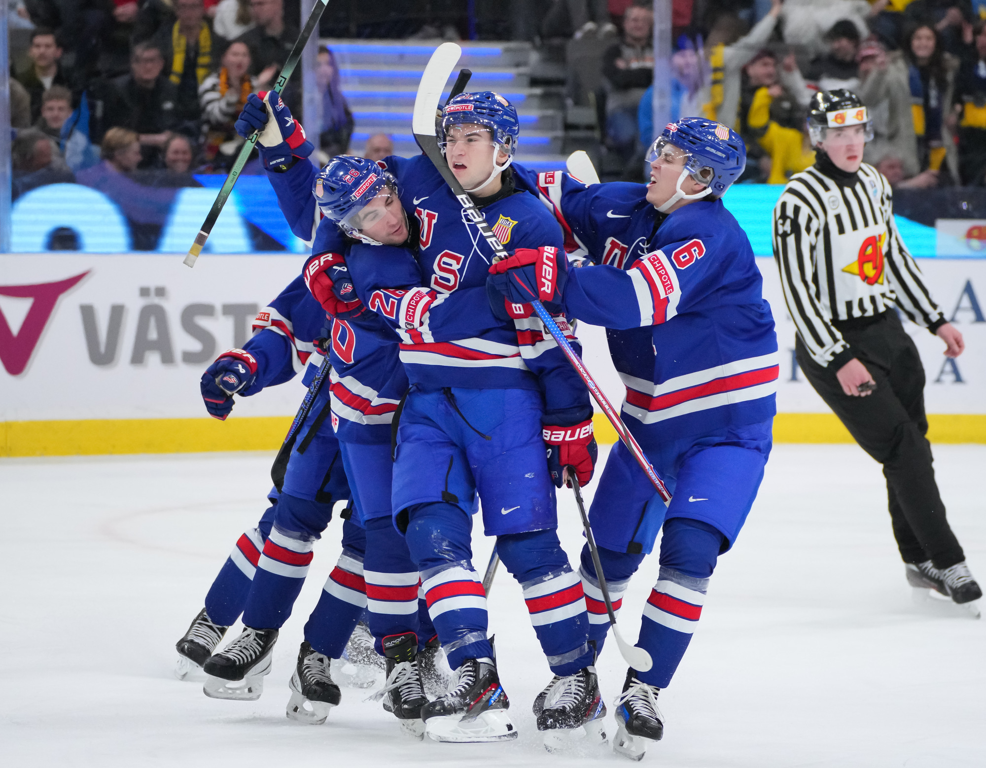 IIHF Gallery United States vs Finland (SF) 2024 IIHF World Junior