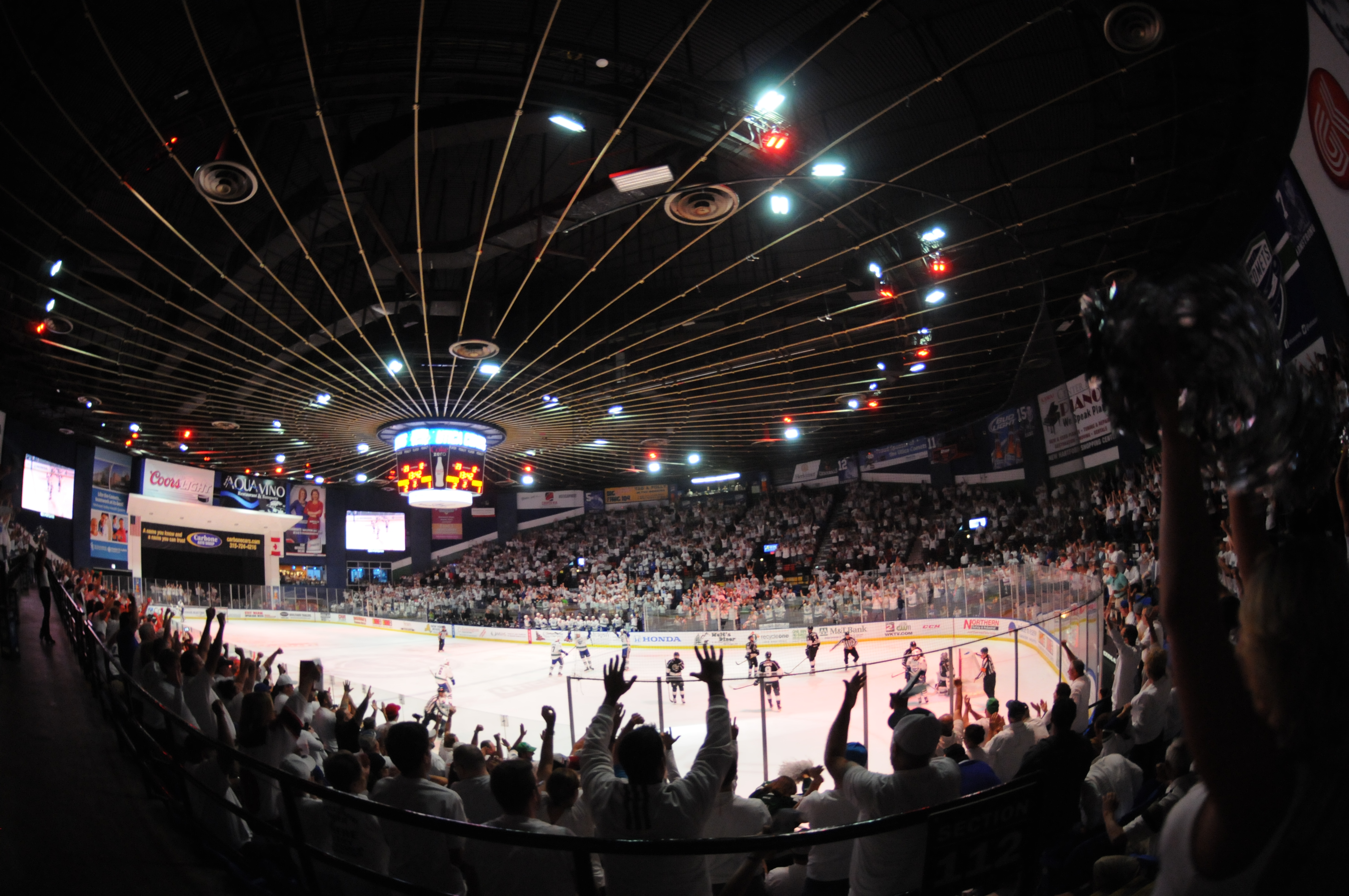 Maribor - European City of Sport 2018 - [INFRASTRUKTURA] These days Maribor  is hosting Ice Hockey World Championship for Women, which wouldn't be  possible without Ice Skating Hall Tabor. The Hall has