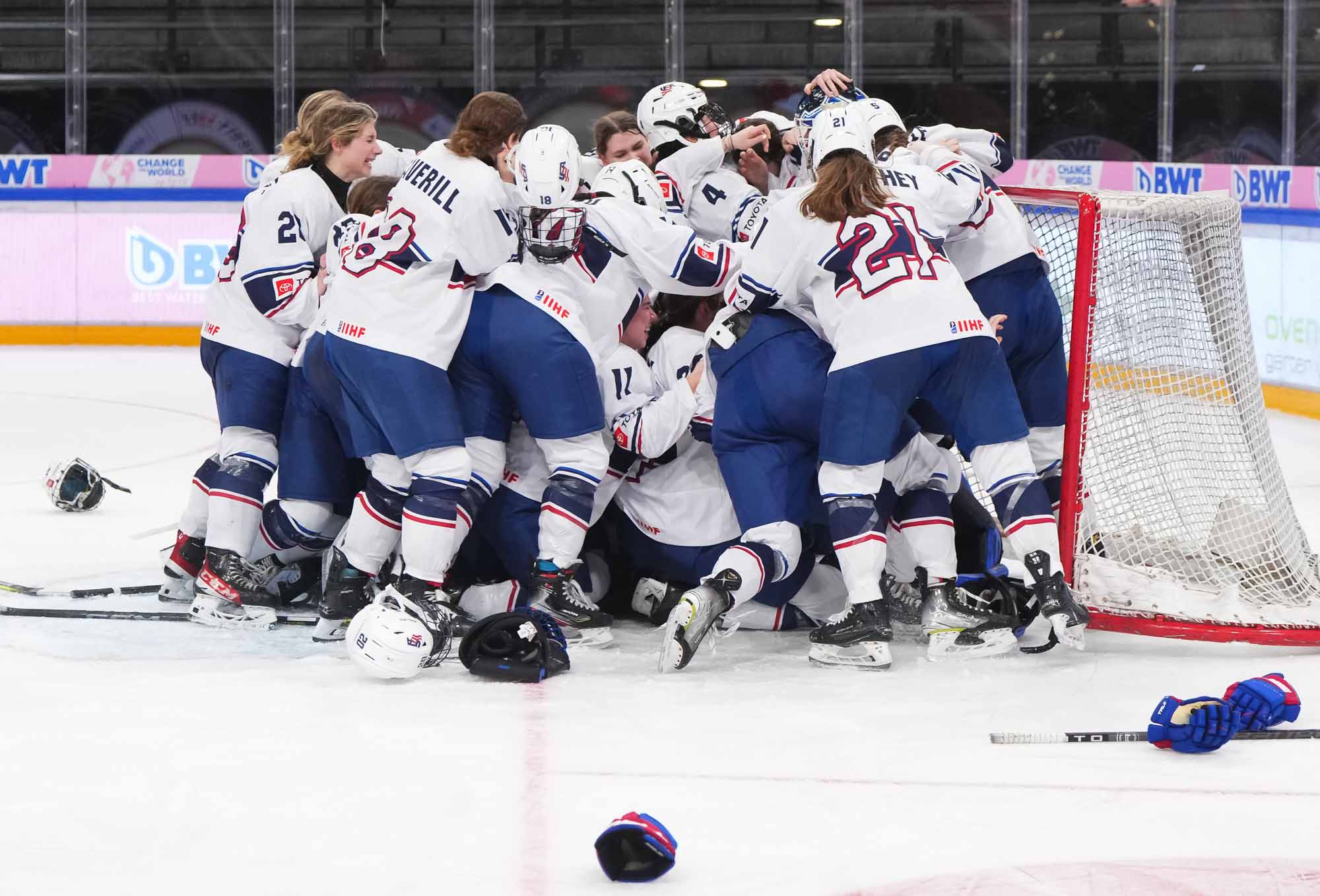 IIHF Gallery United States vs Czechia 2025 IIHF Ice Hockey U18